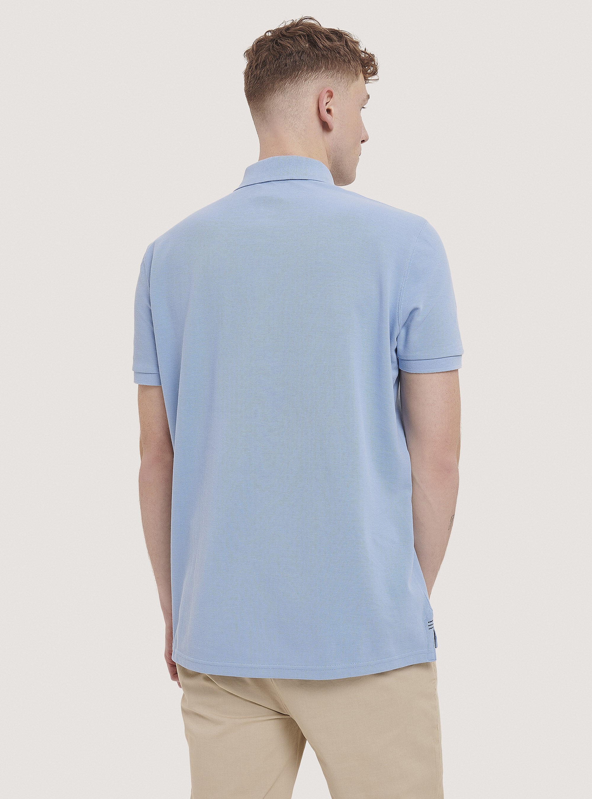 Polo en coton piqu&eacute; avec broderie, C1217 AZZURRE