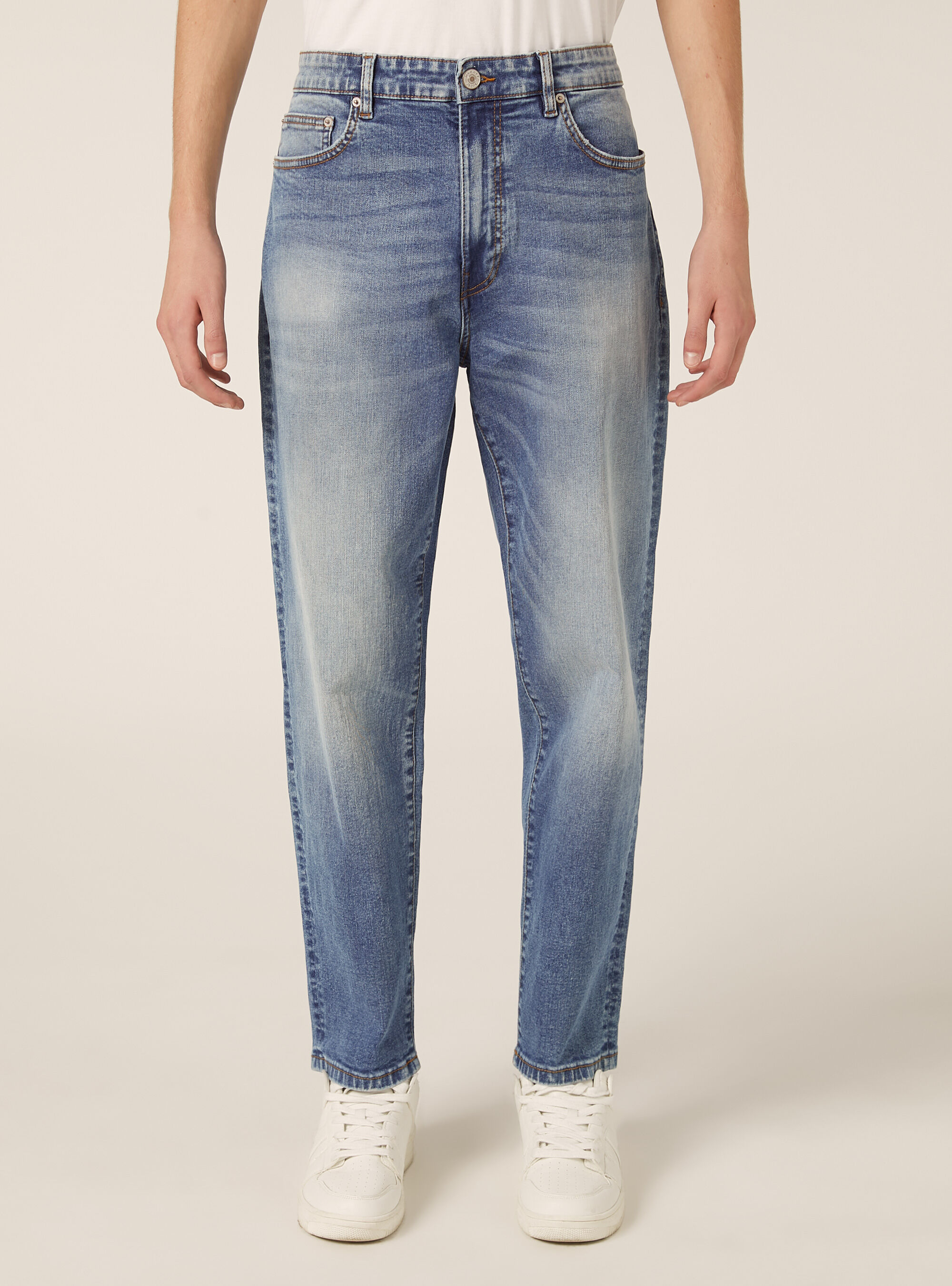 Jeans coupe d&eacute;contract&eacute;e, D003 MEDIUM BLUE