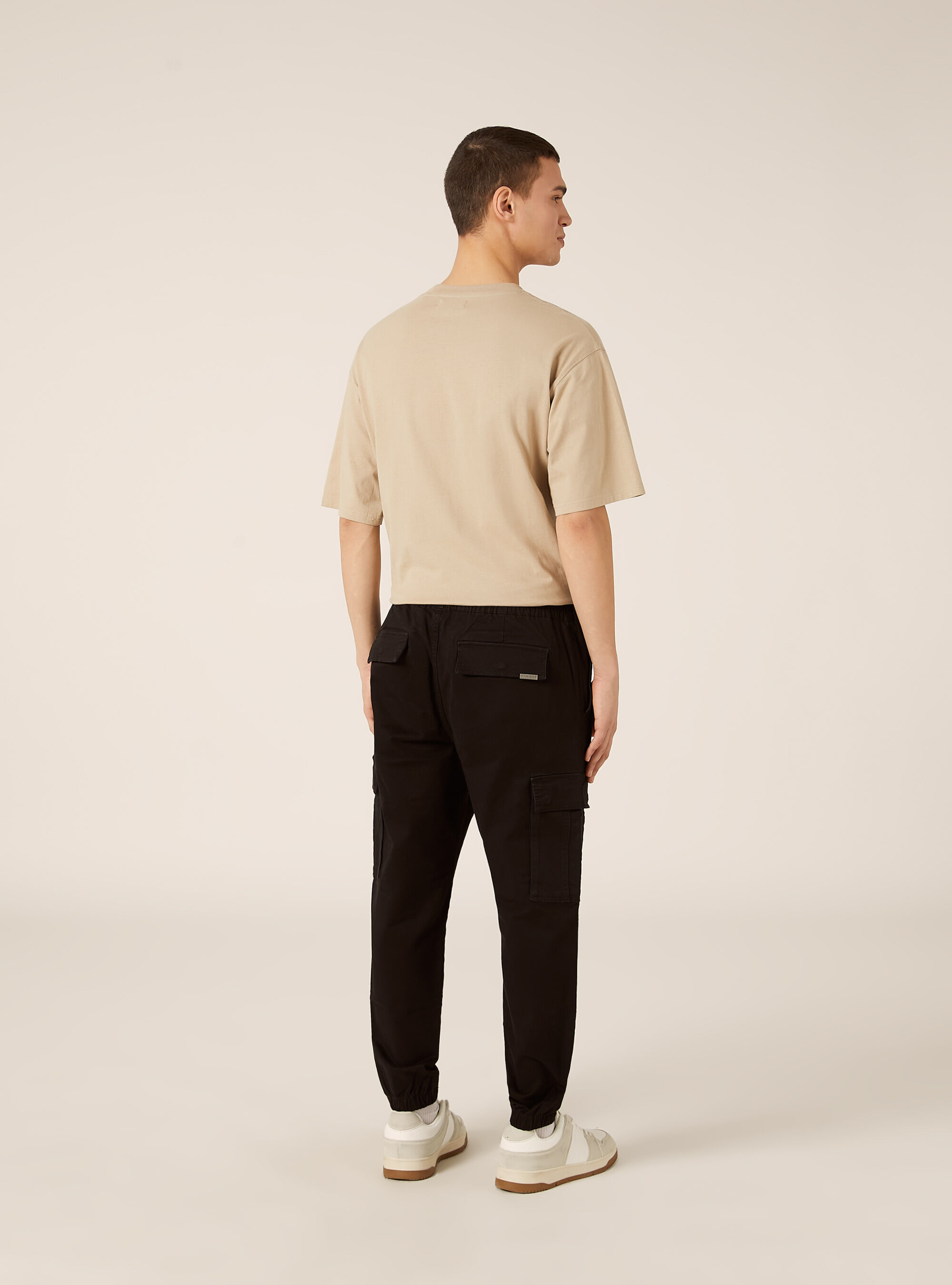 Jogger in twill stretch con tasconi, BK1 BLACK