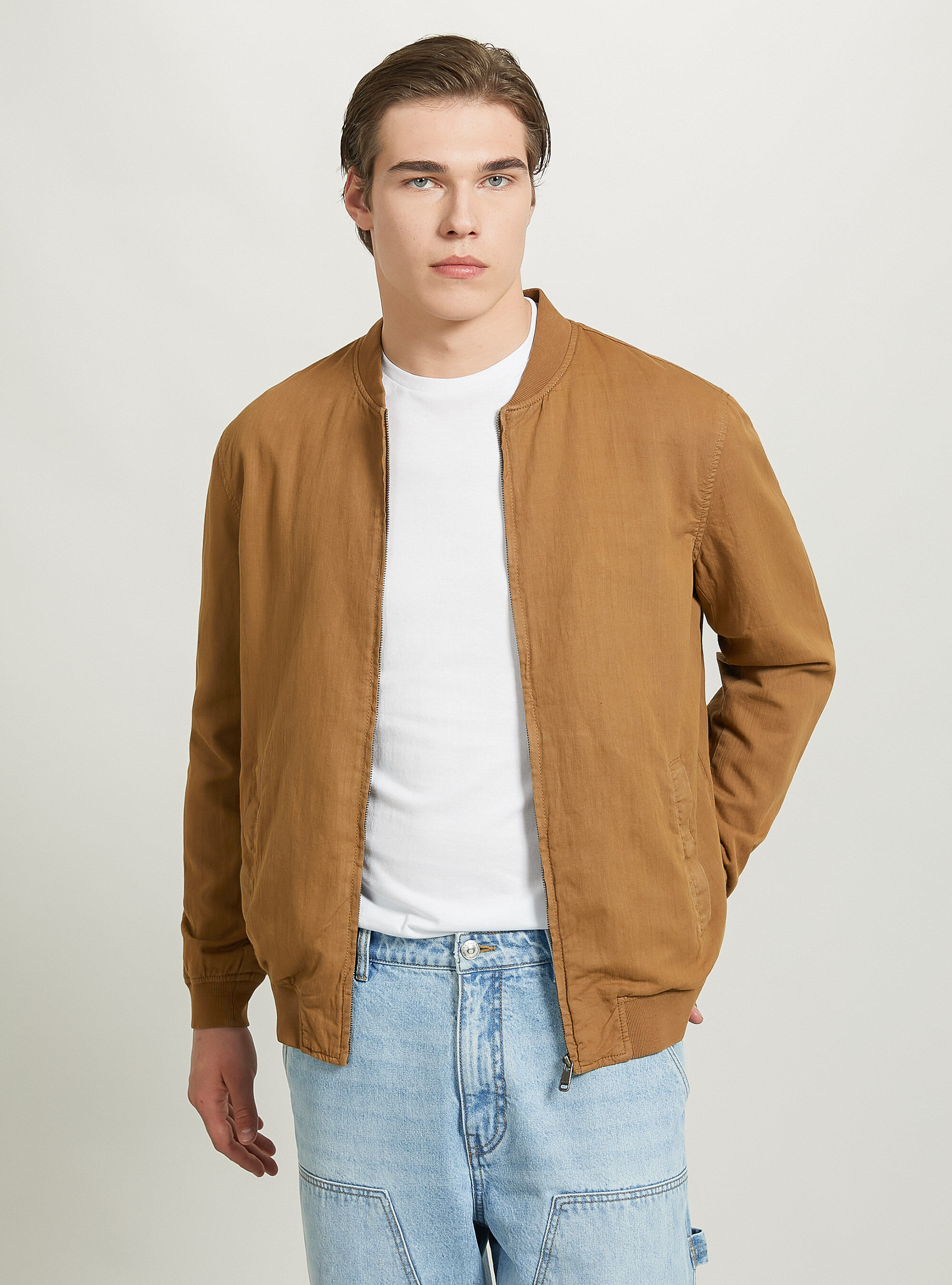 Fabric plain bomber jacket best sale