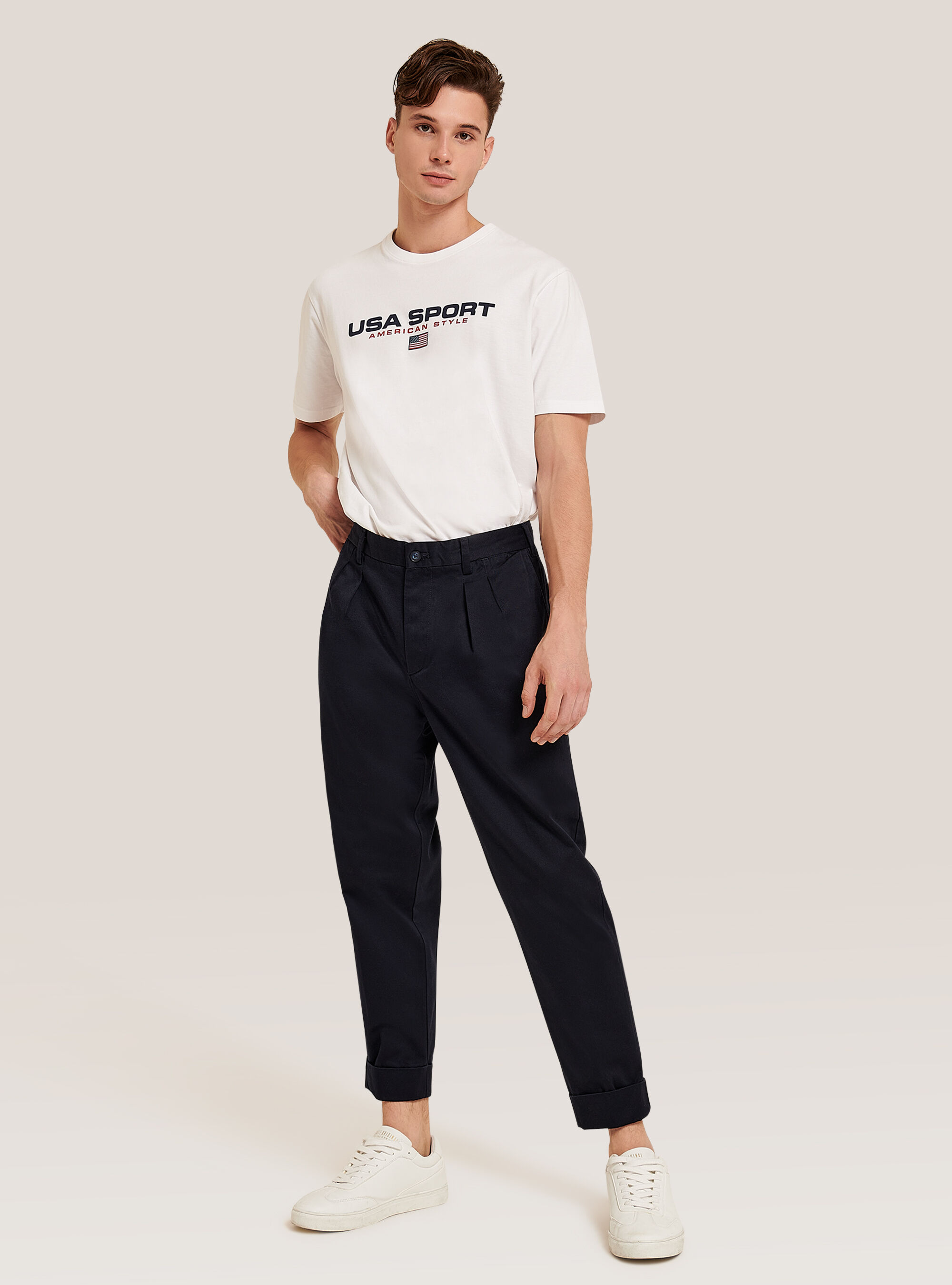 Pantalon en serg&eacute; avec pinces, C2282 NAVY