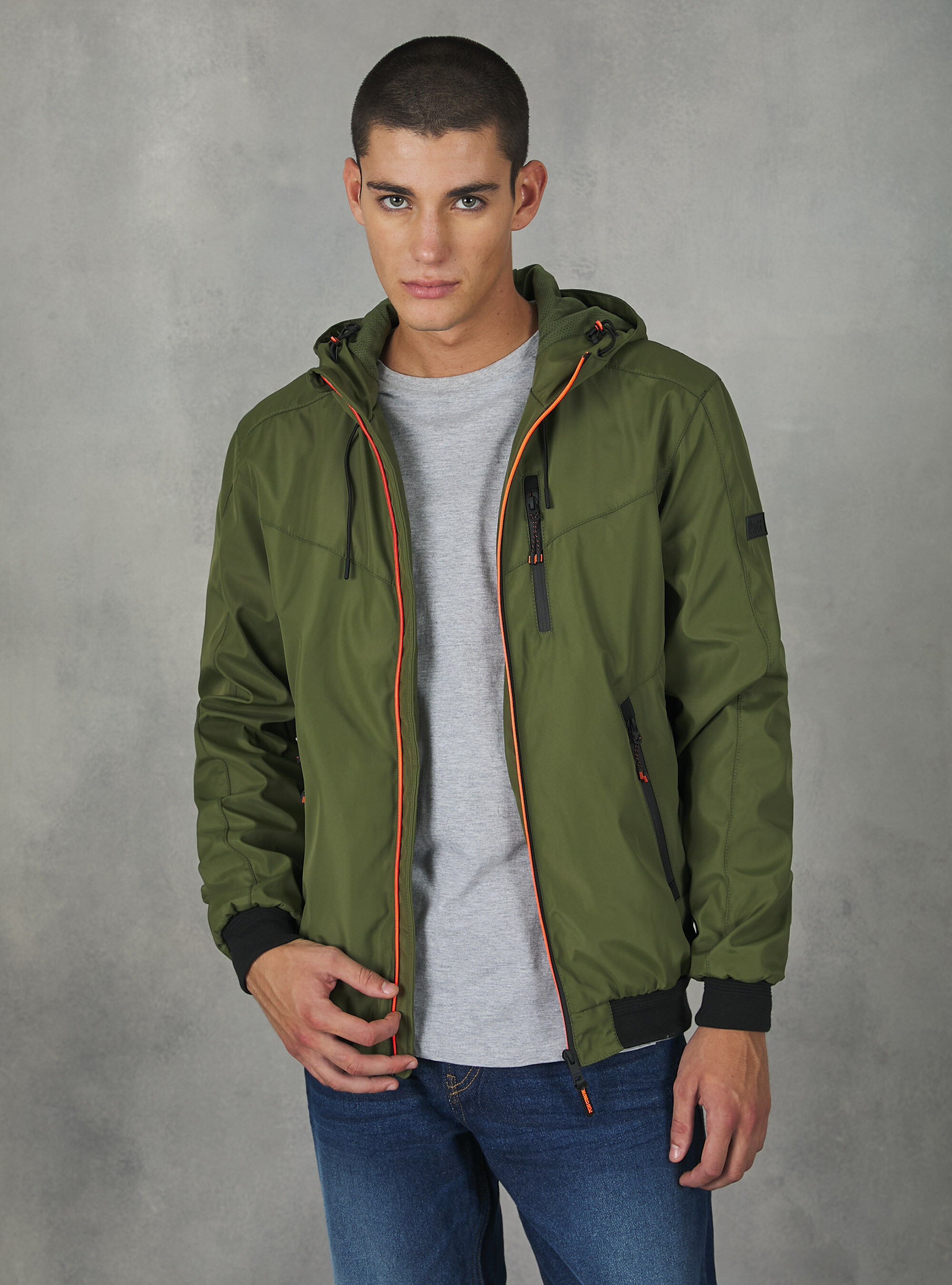 Hooded bomber jacket online
