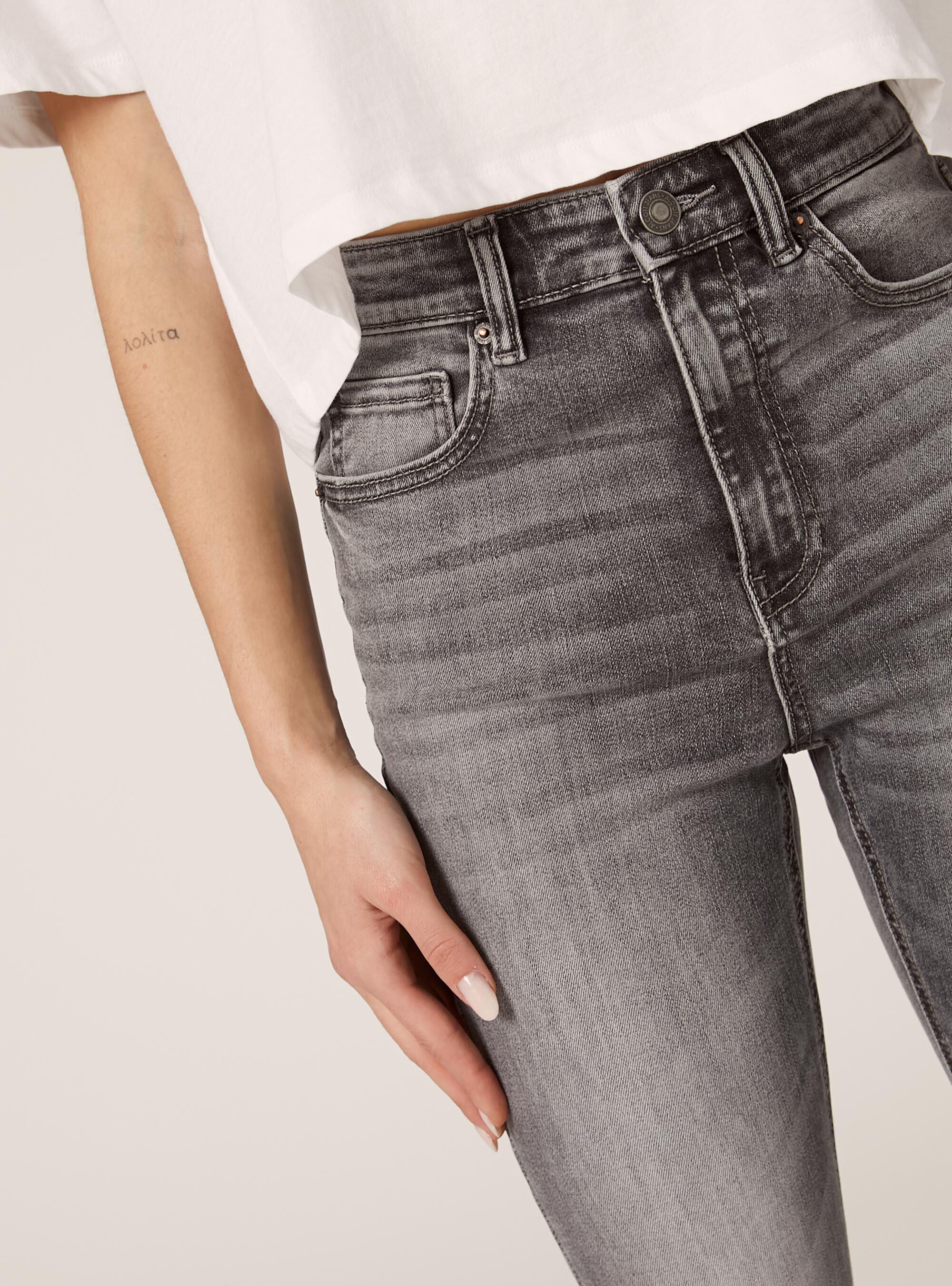 Vaqueros pitillo de cintura muy alta, D00G GREY