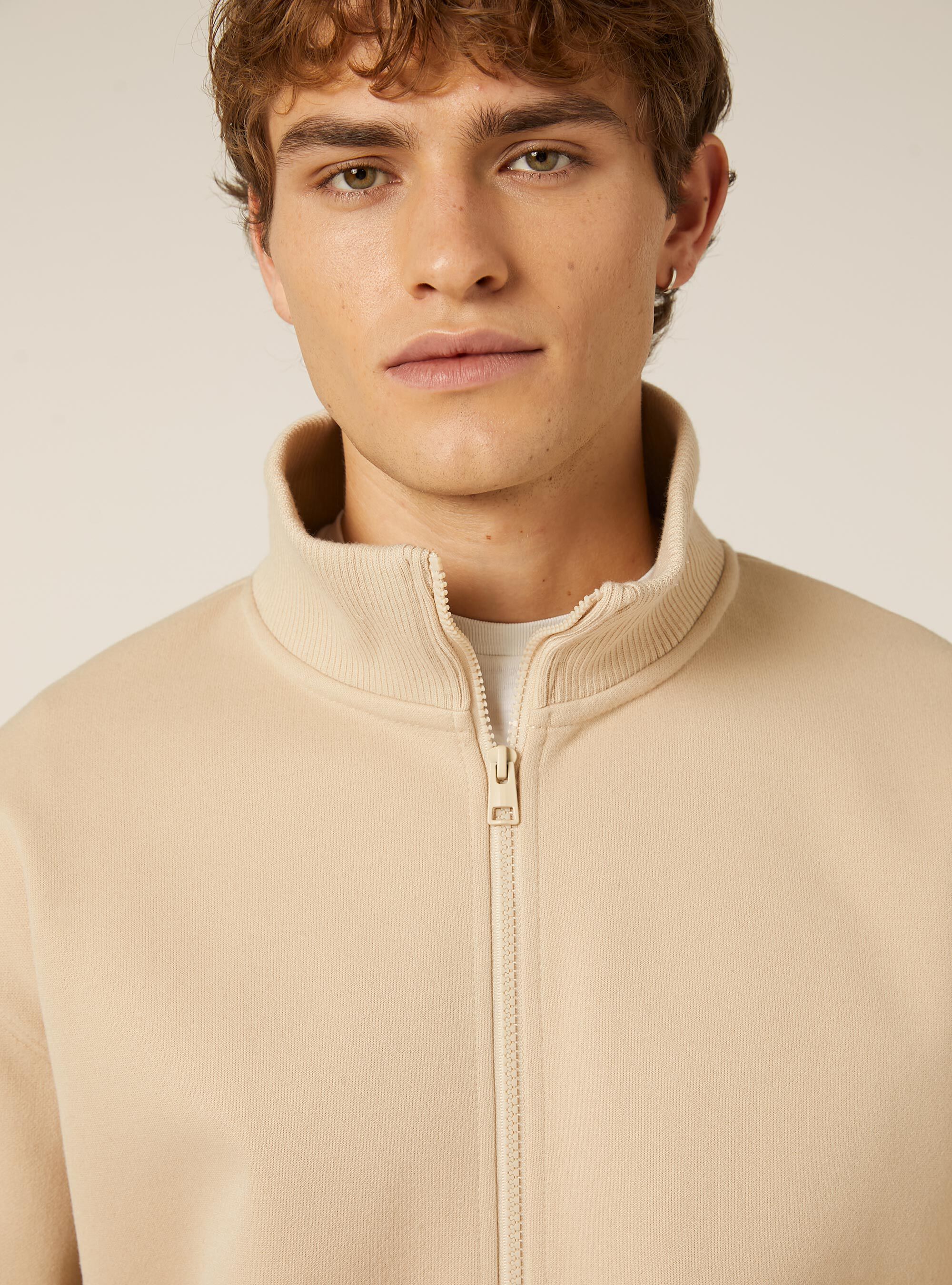 Chaqueta con cremallera y cuello medio, BG3 BEIGE LIGHT