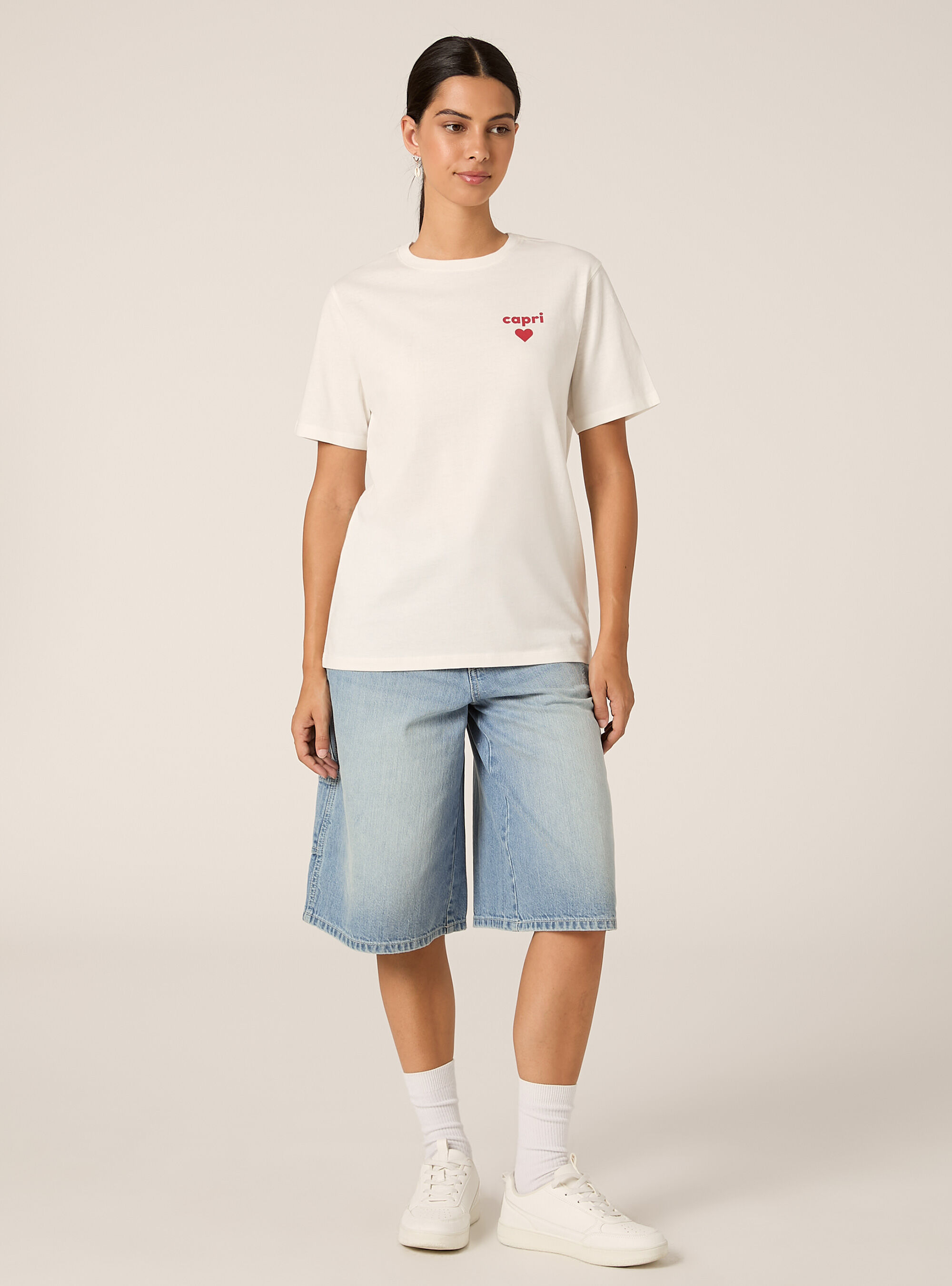T-shirt regular con stampa capri heart