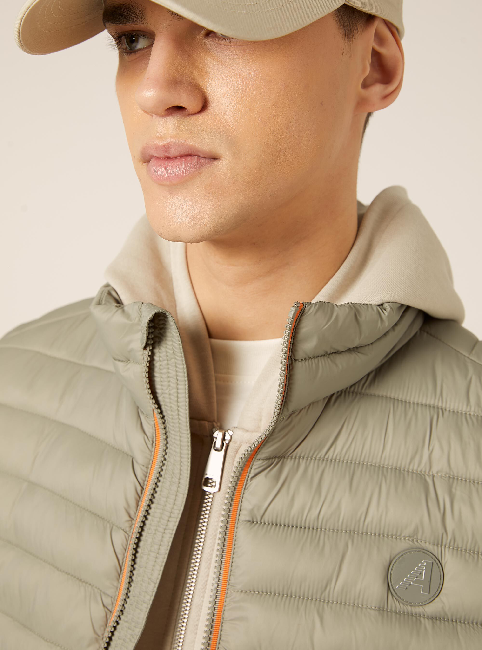 Smanicato basico con patch logato, SG3 SAGE LIGHT