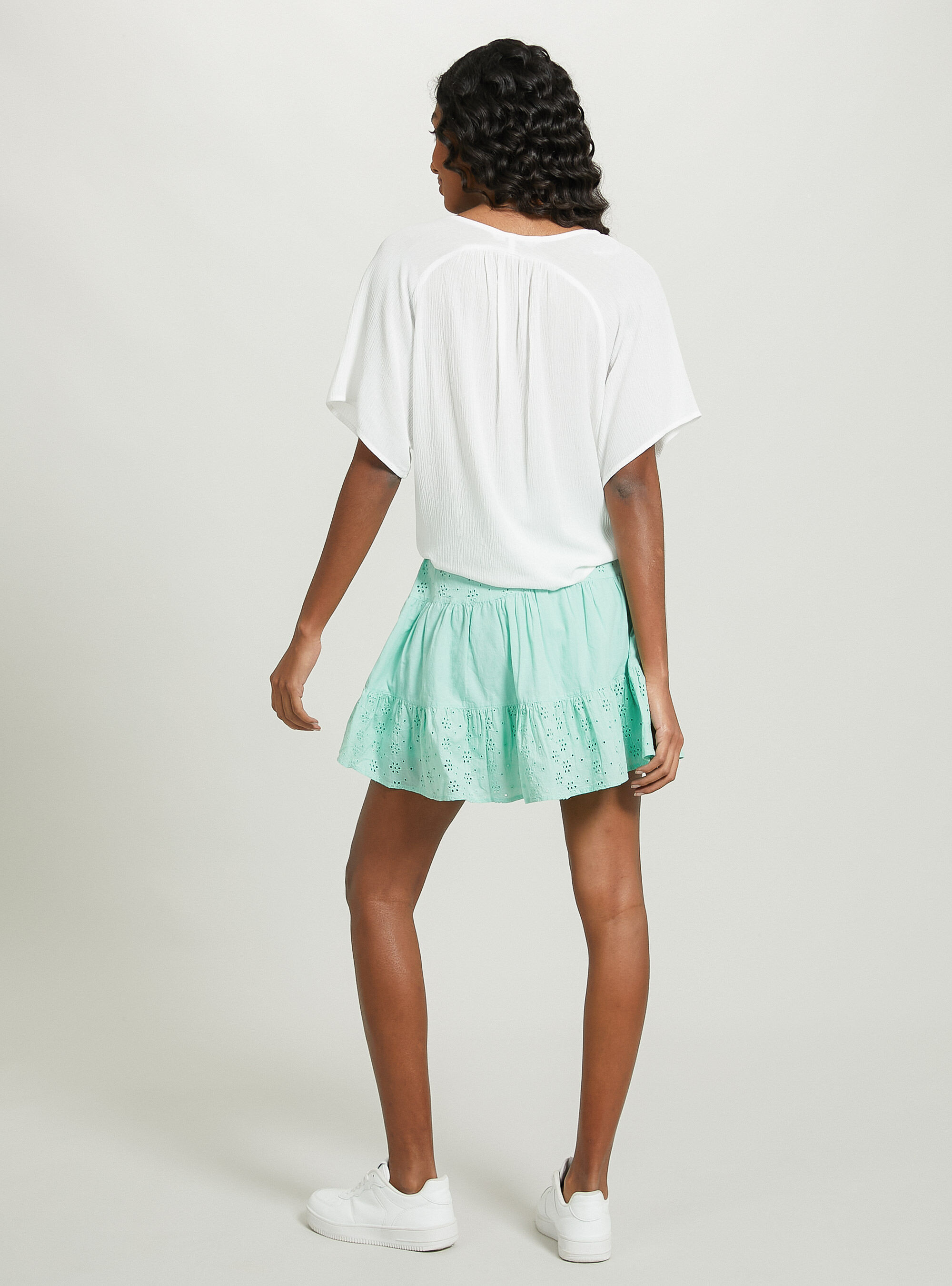 Plain v-neck shirt with waist knot, WH1 OFF WHITE