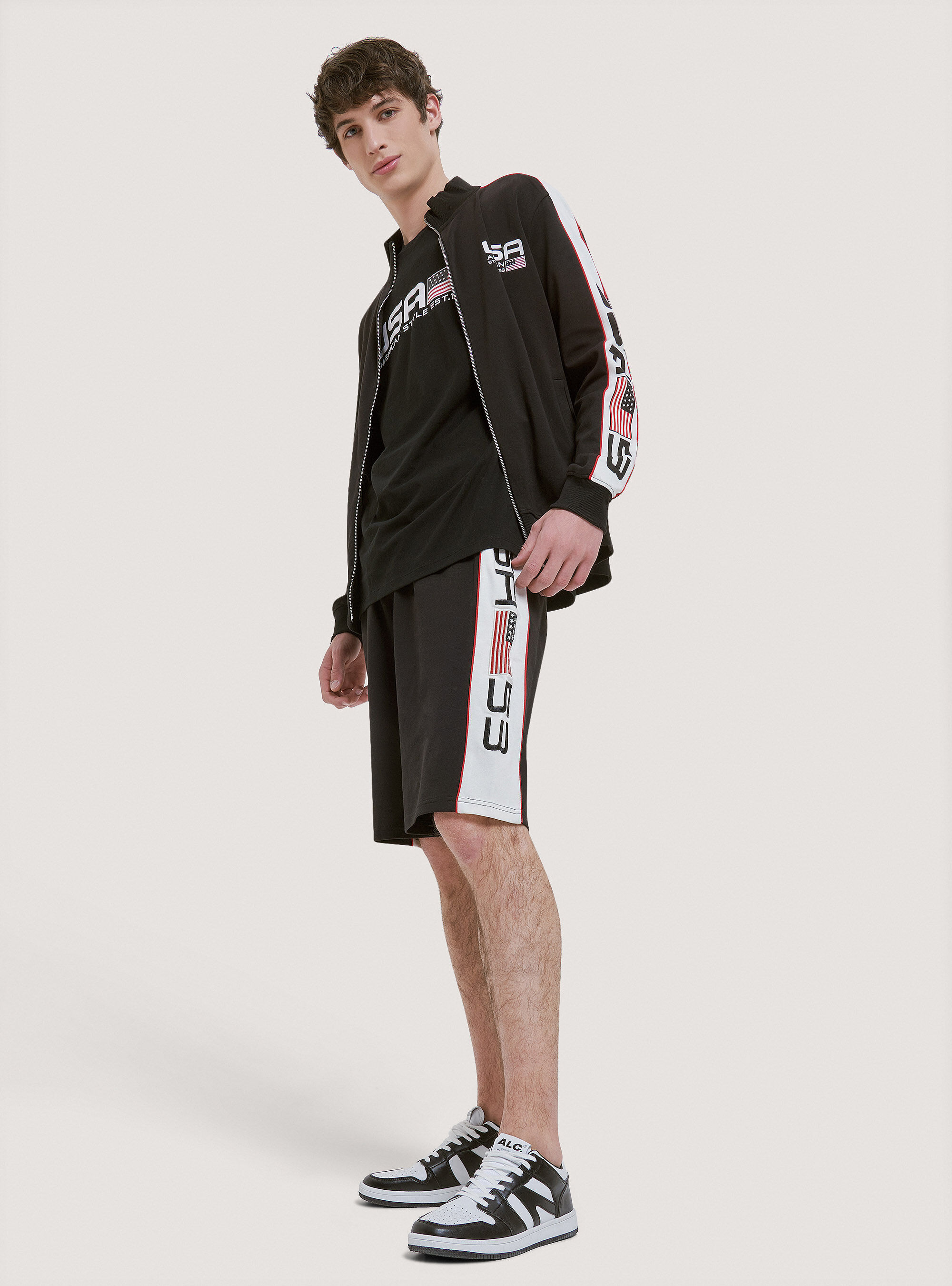 Sudadera con cremallera y estampado de algod&oacute;n USA, NEGRO