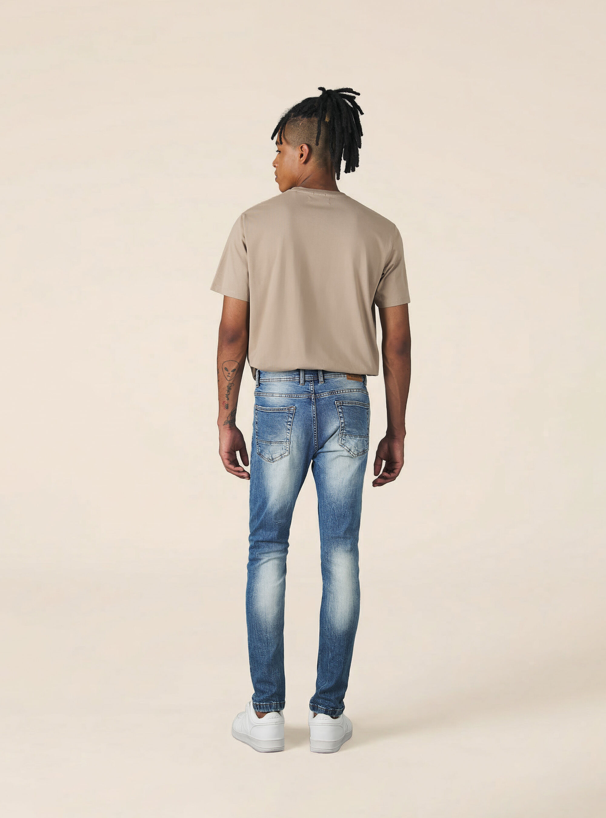 Super skinny jeans with breaks in stretch denim, D004 MEDIUM LIGHT BLUE