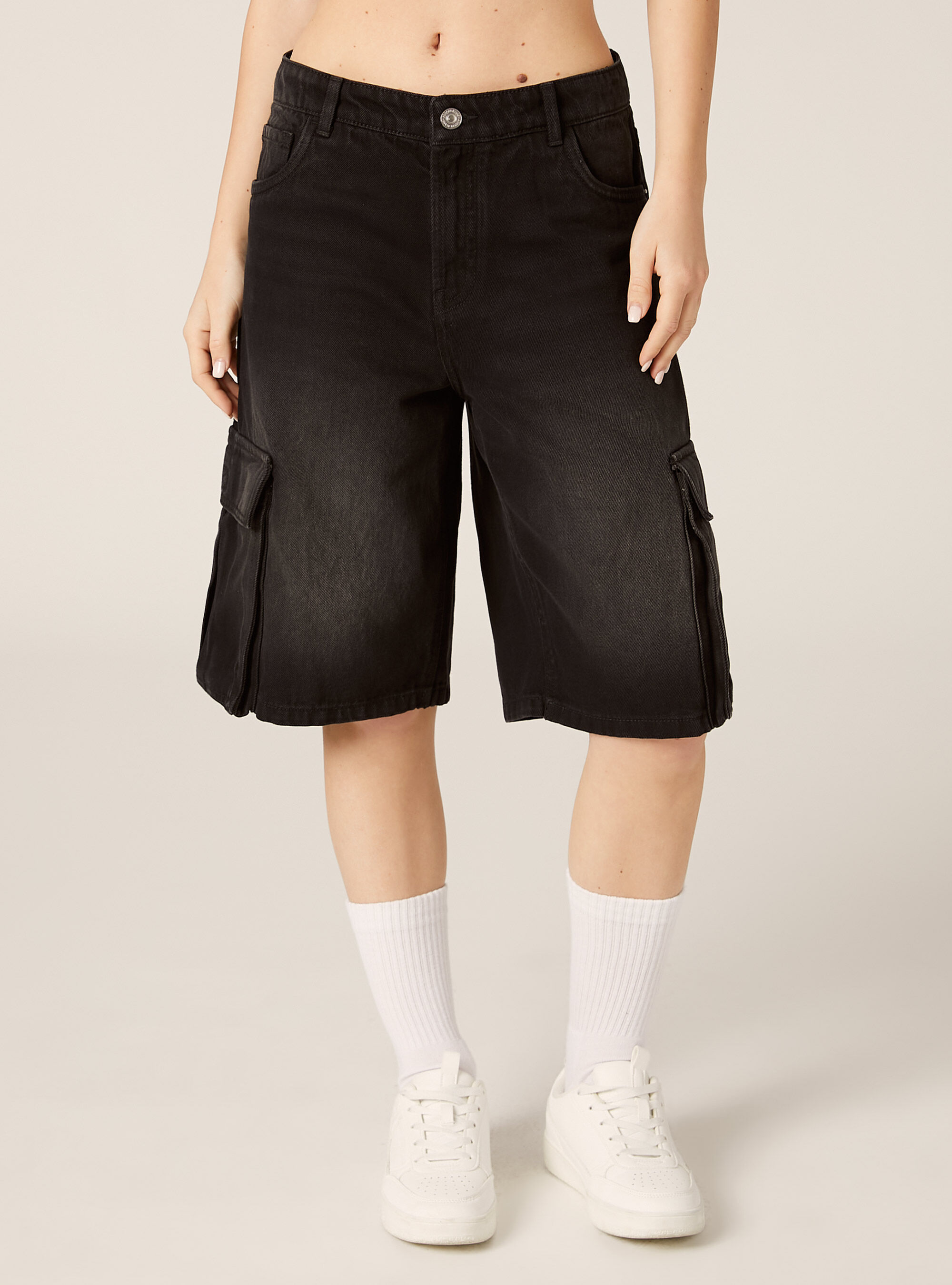 Bermudas cargo vaqueras, D000 BLACK