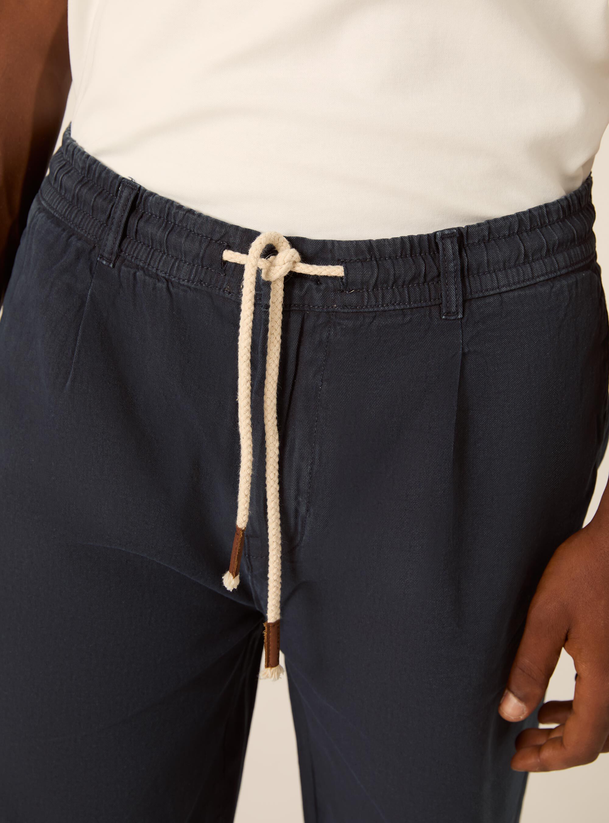 Pleated Baby Twill Drawstring Bermuda Shorts, NA2 NAVY MEDIUM