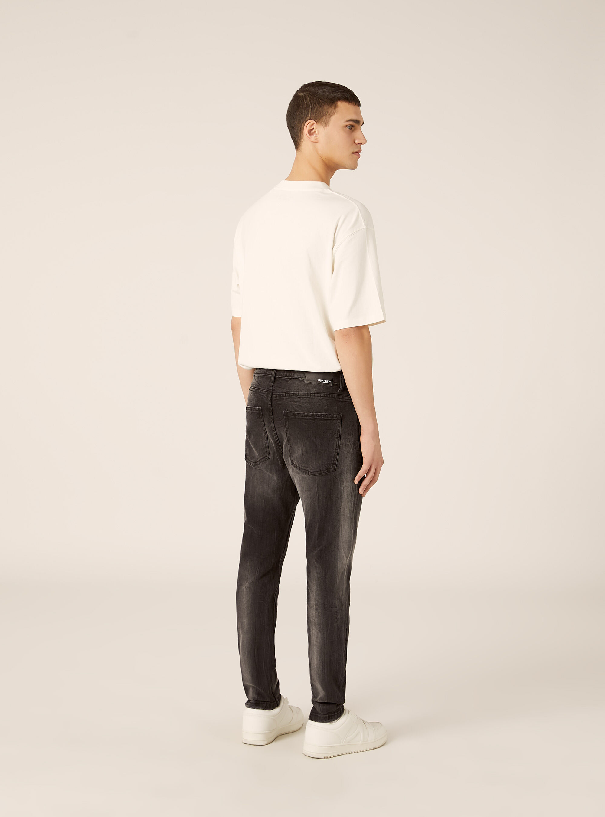 Stretch denim carrot fit jeans, D000 BLACK