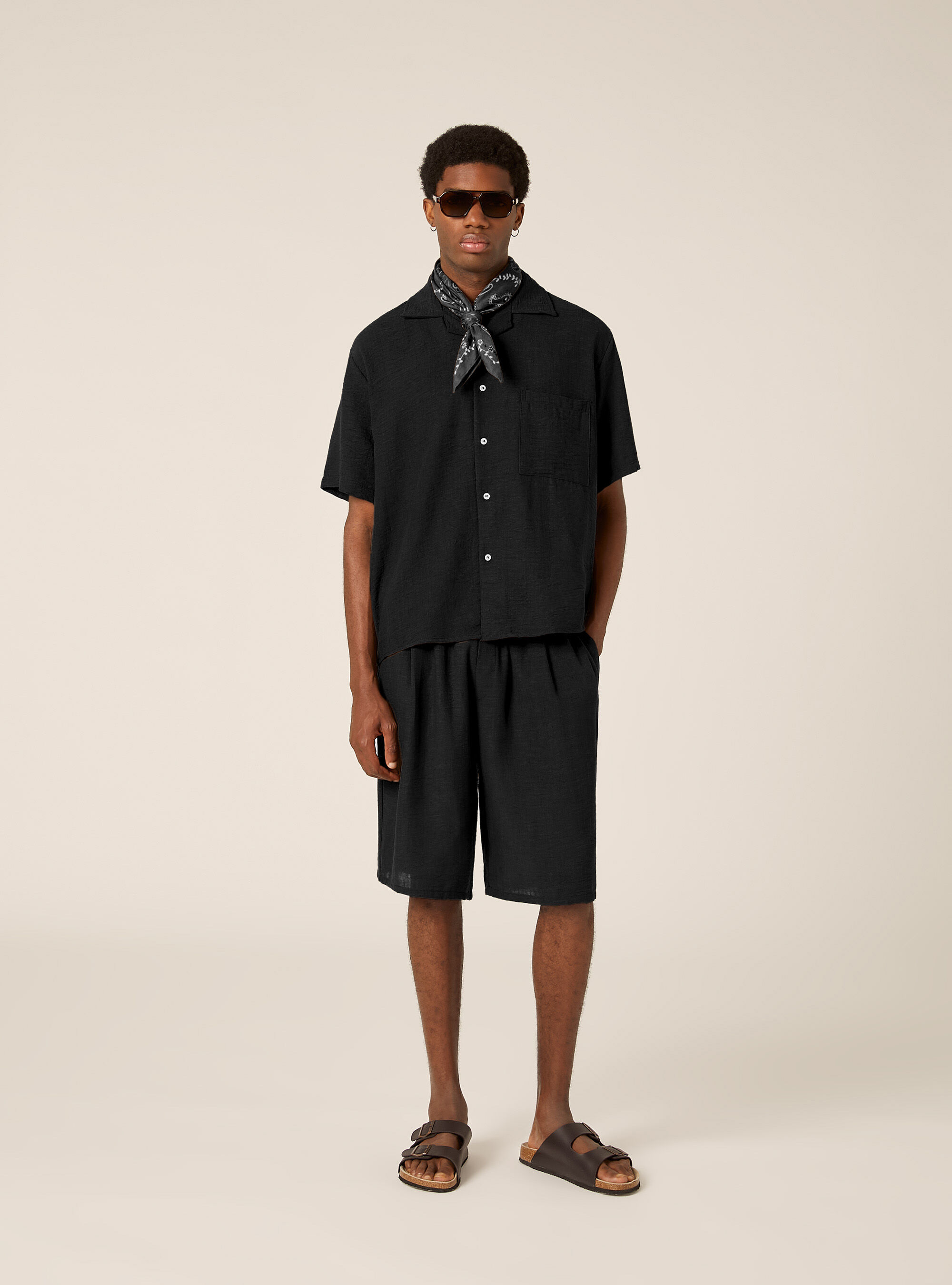 Bermudas aus Flammgarn-Gewebe, BK1 BLACK