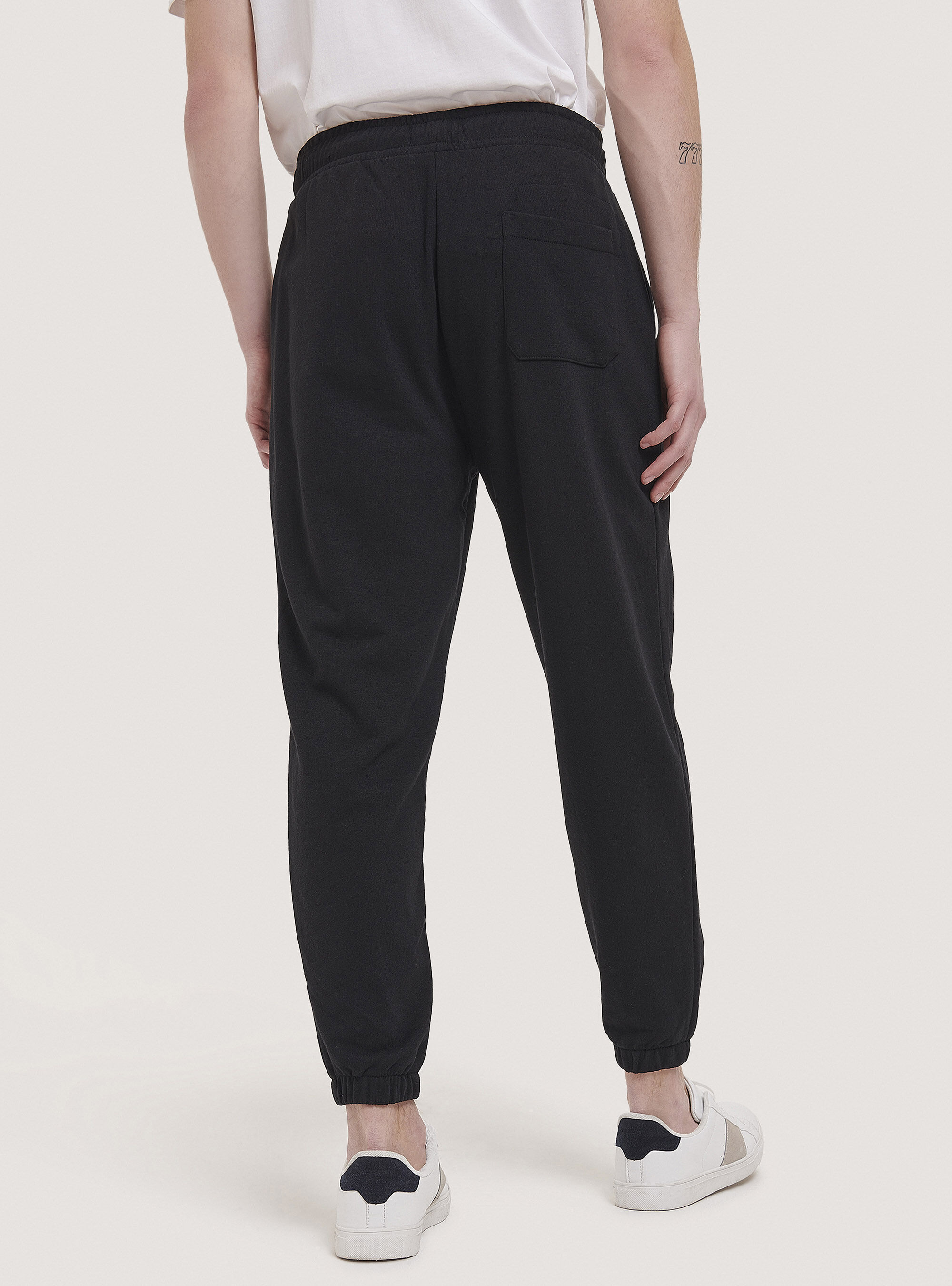 Pantalones jogger b&aacute;sicos de algod&oacute;n, NEGRO