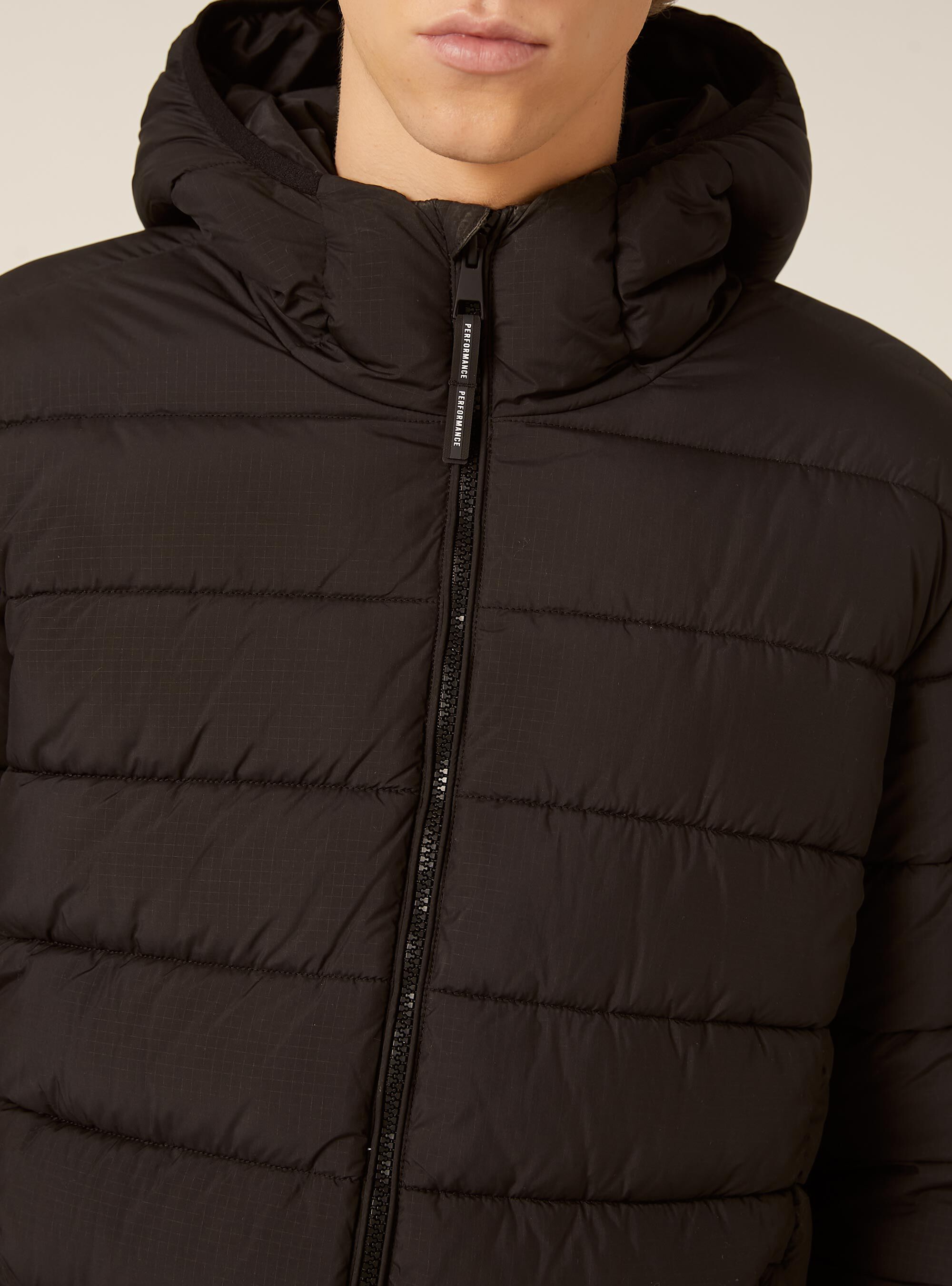 Wattierte Jacke mit Kapuze, BK1 BLACK