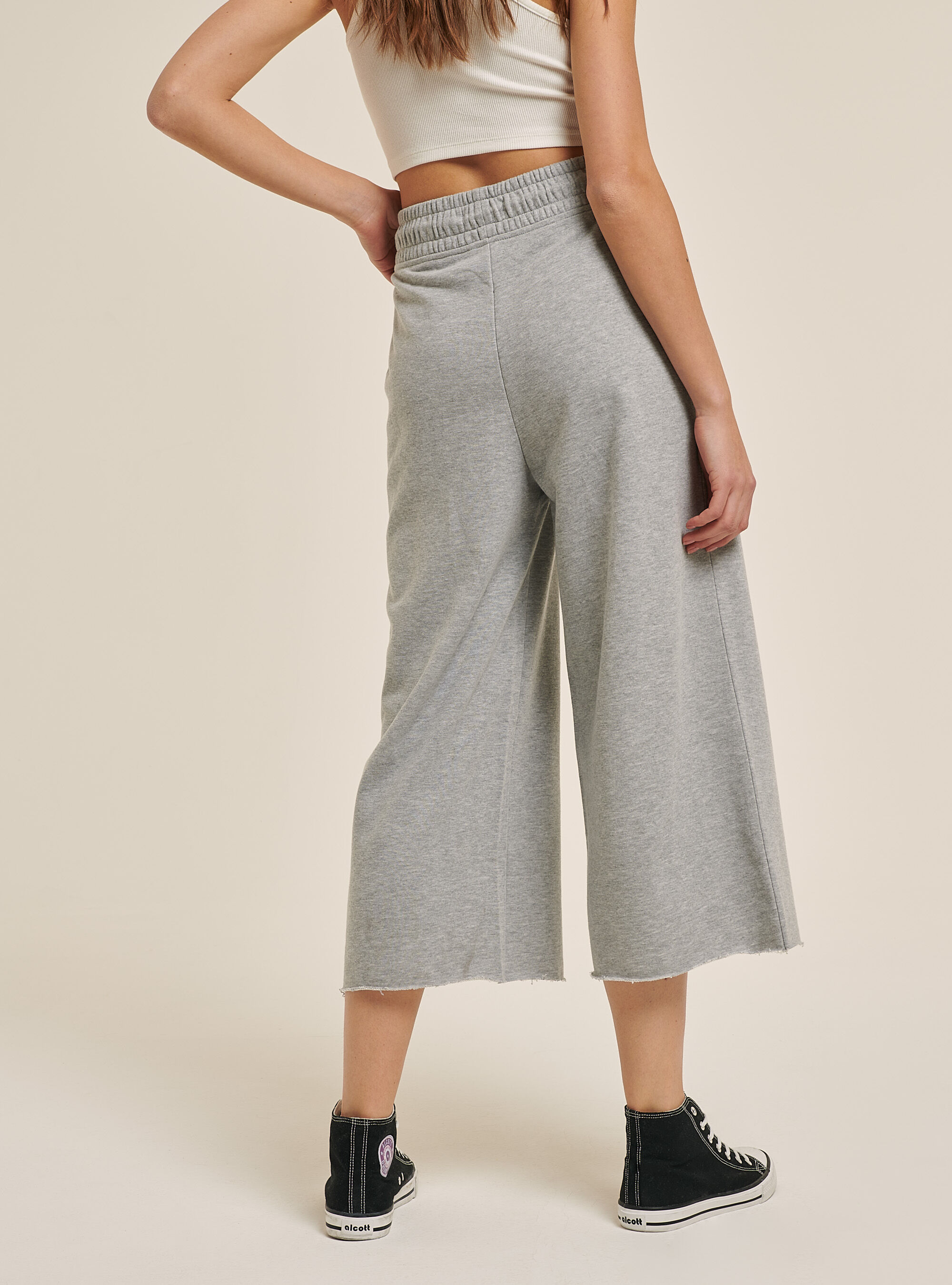 Light grey online cropped trousers