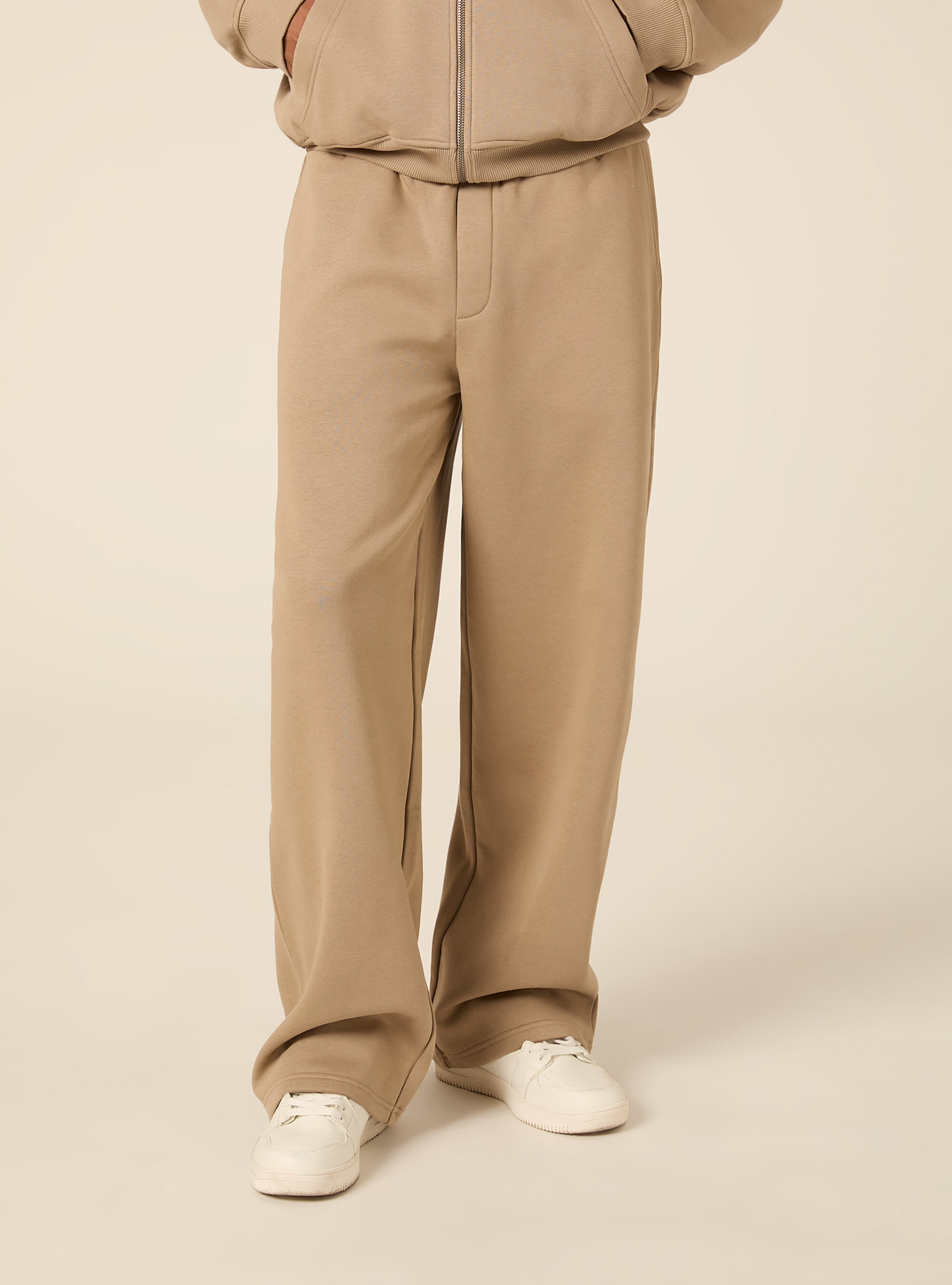 Pantaloni loose in felpa
