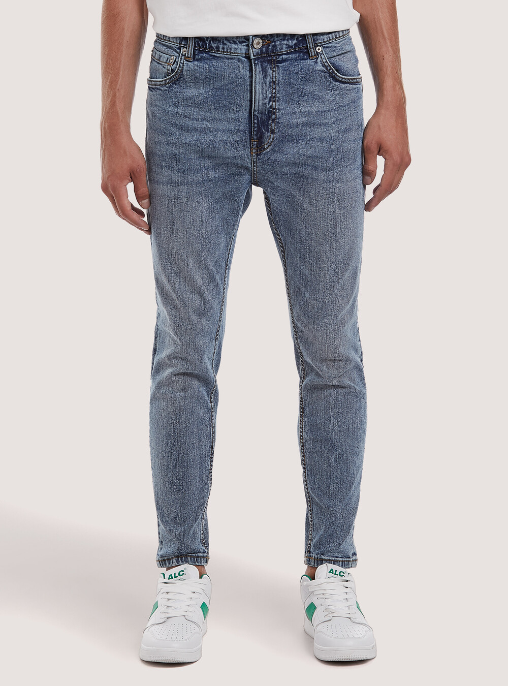 Stretch denim carrot fit jeans - Main Image
