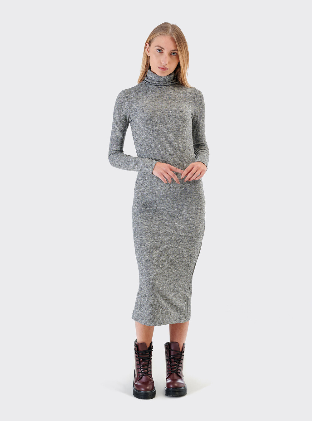 VESTIDO LARGO CON CUELLO ALTO - Main Image