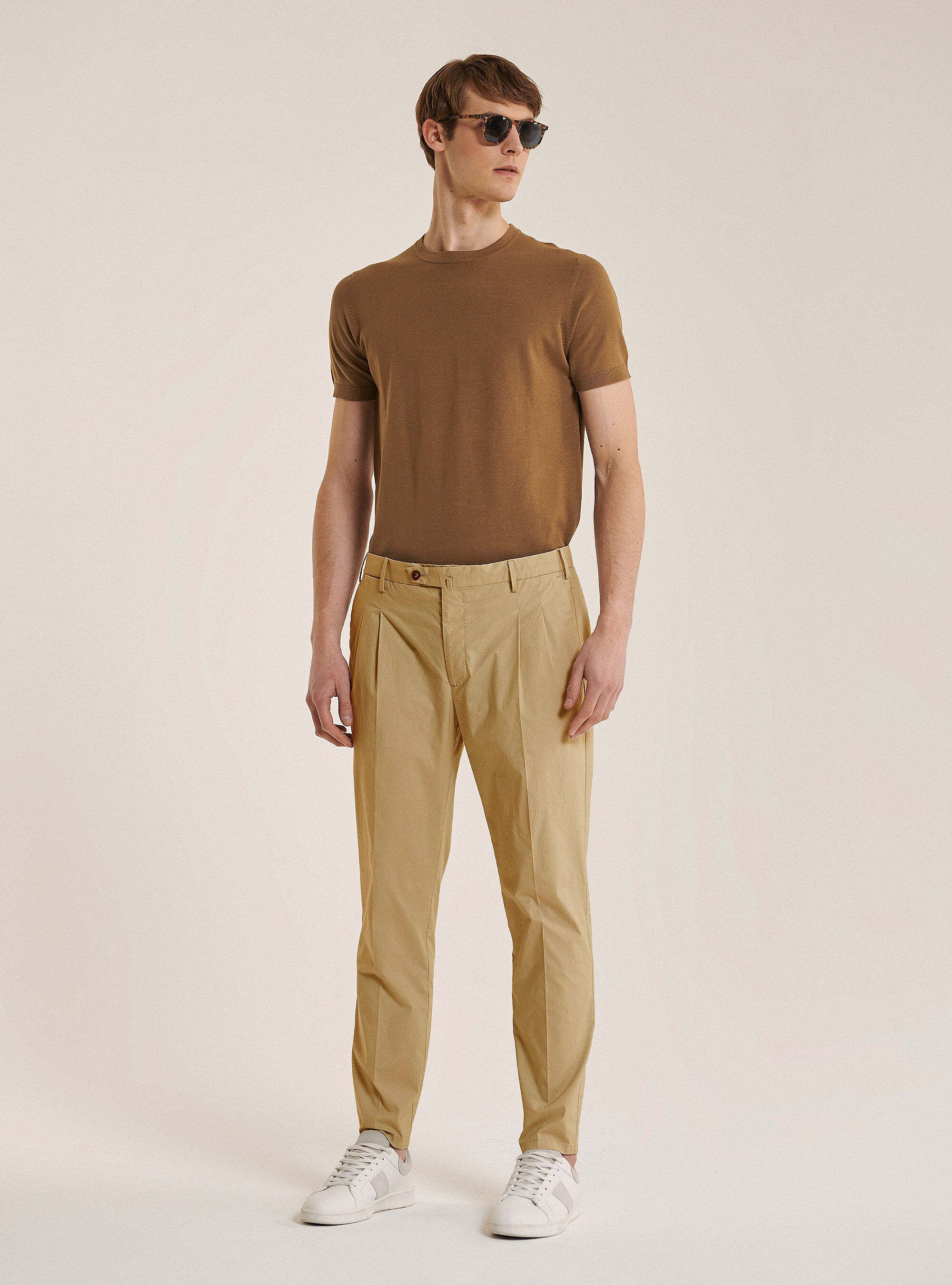 Double clearance pleated chinos