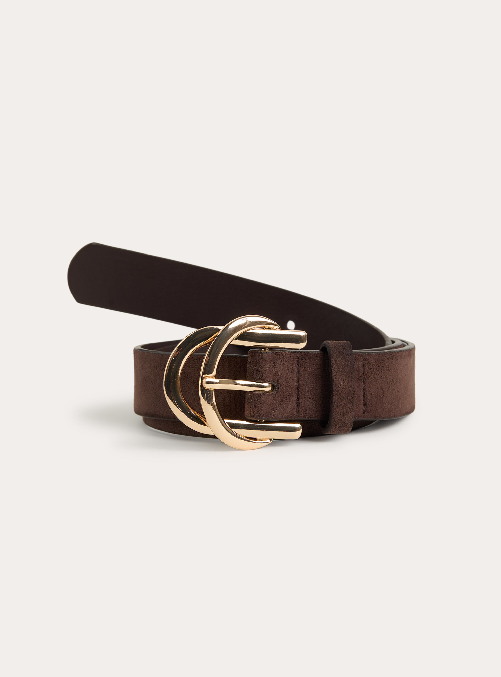 Ceinture avec boucle formulee e passant metallique
