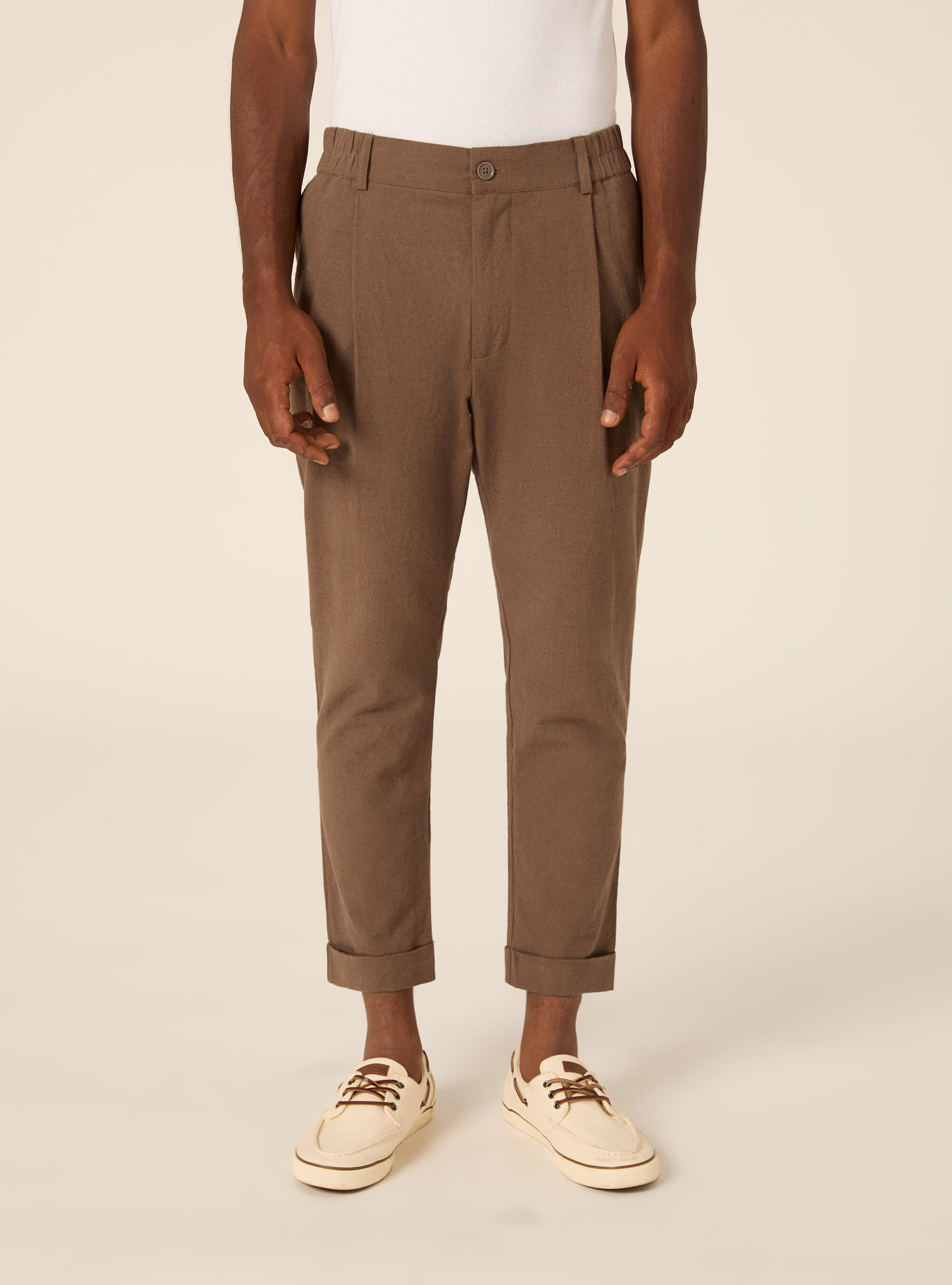 Pantalone con elastico in vita in misto lino