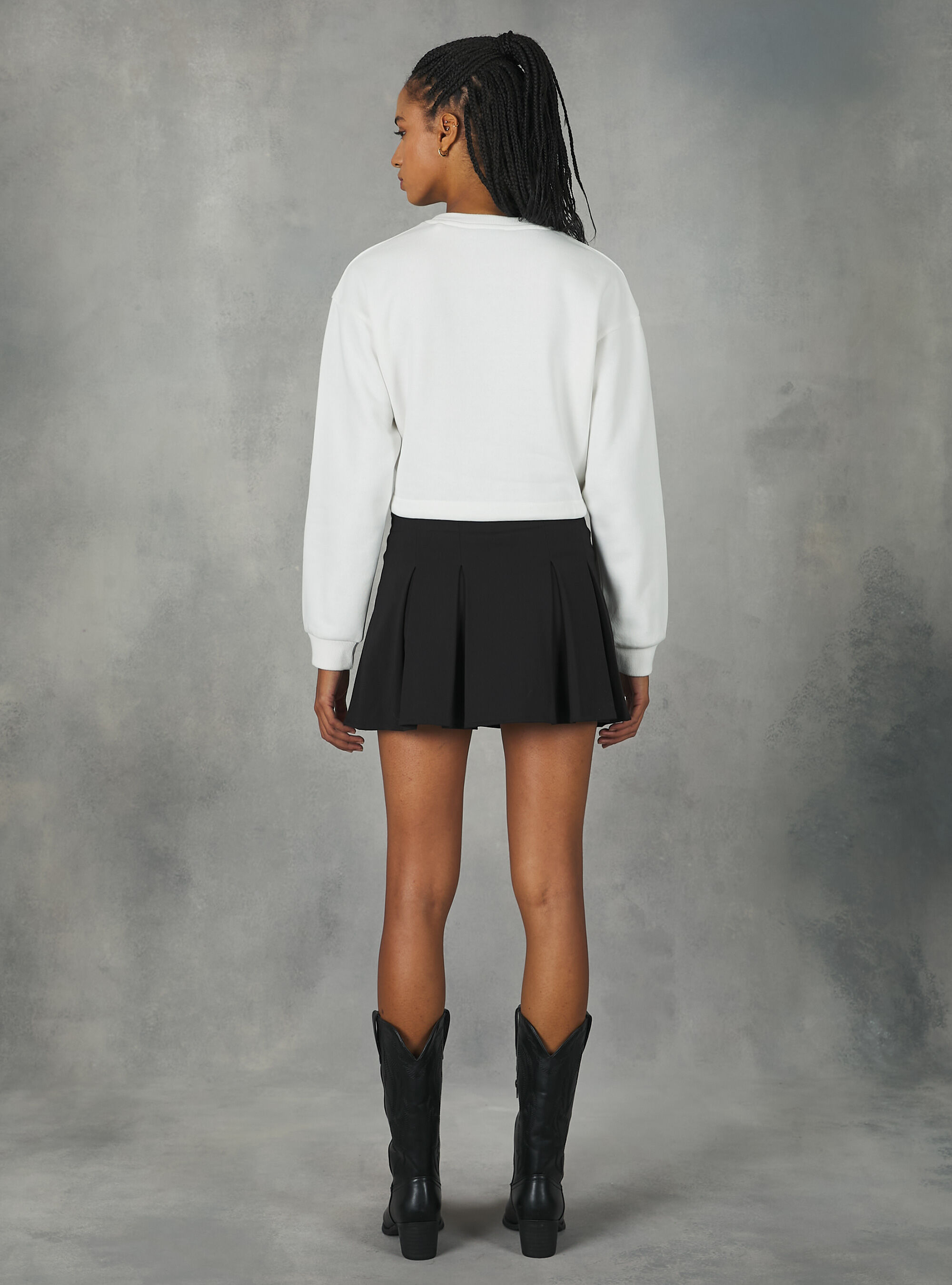 Cropped college sweatshirt with drawstring