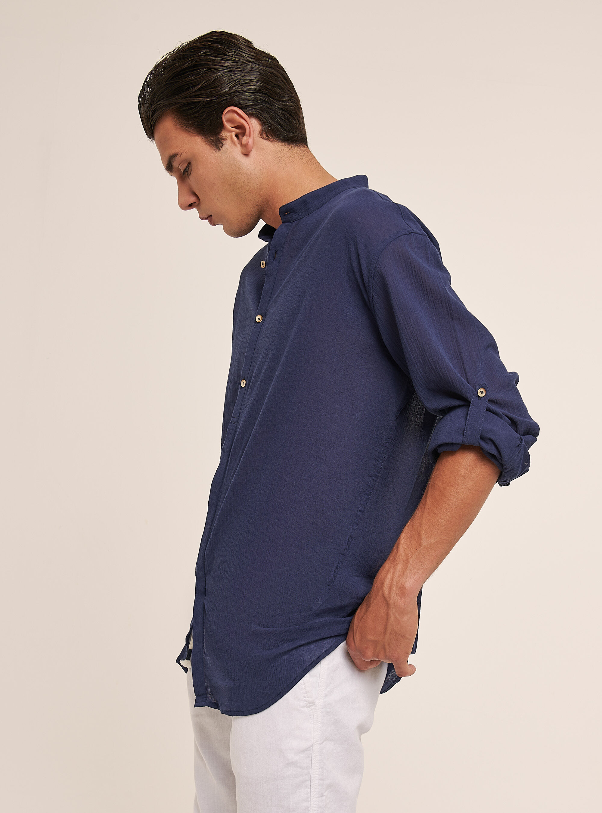 Chemise &agrave; manches longues en coton avec col cor&eacute;en, C214 BLUE NAVY