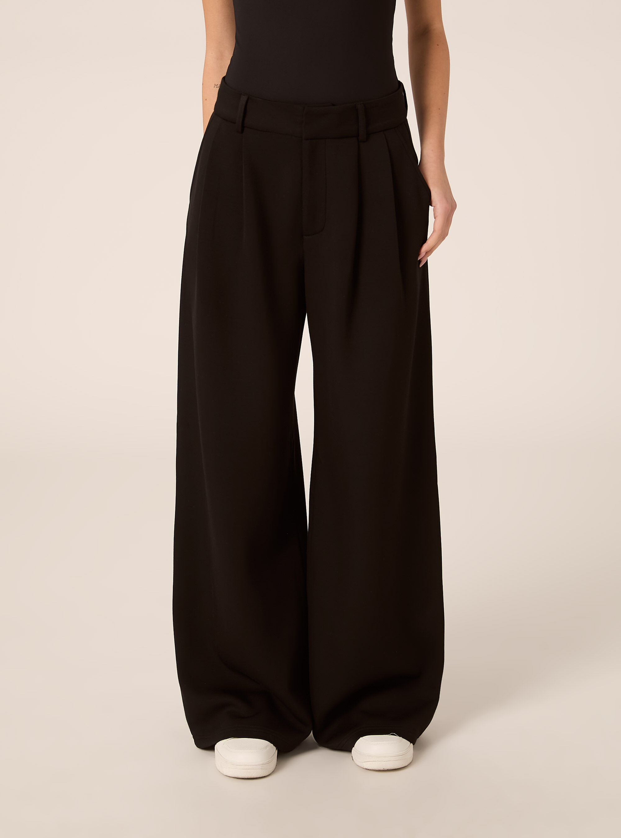 Pantalon large &agrave; toucher doux