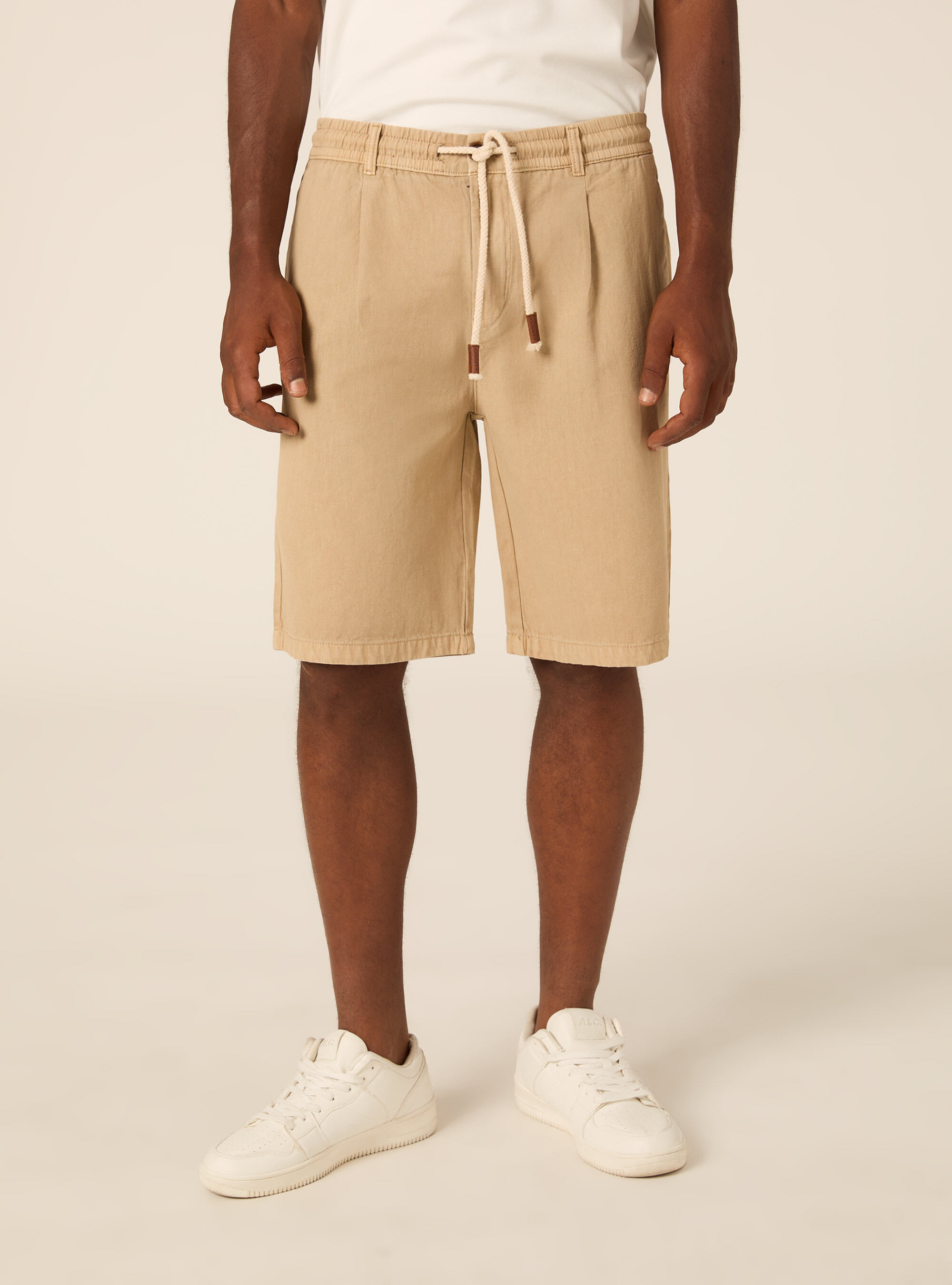Bermudas de Baby Twill con Pinzas y Cord&oacute;n
