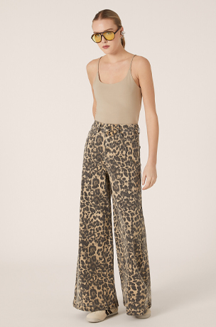 Acquisti on sales line abbigliamento donna