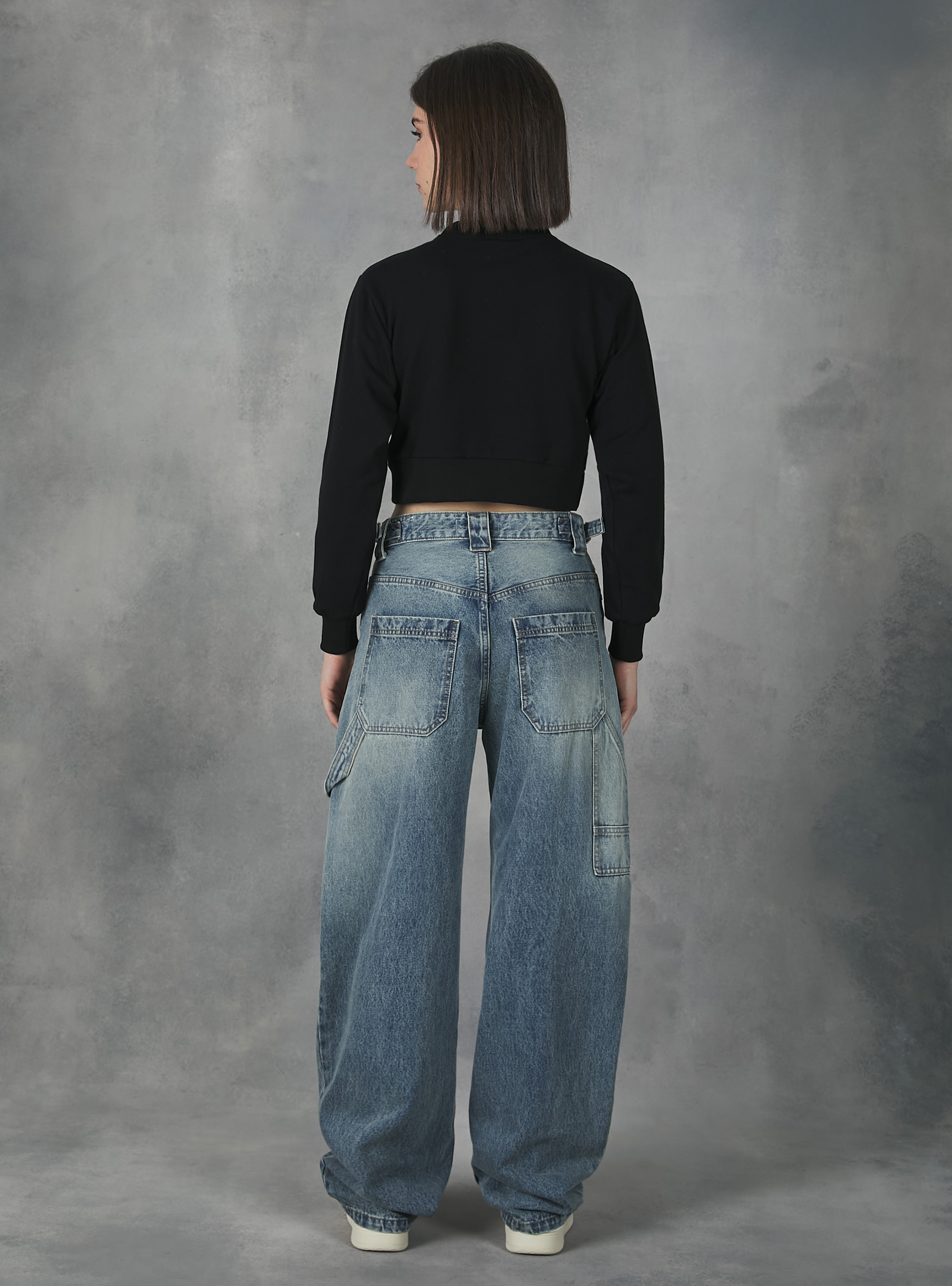 Barbie / Alcott cropped sweatshirt, BK1 BLACK