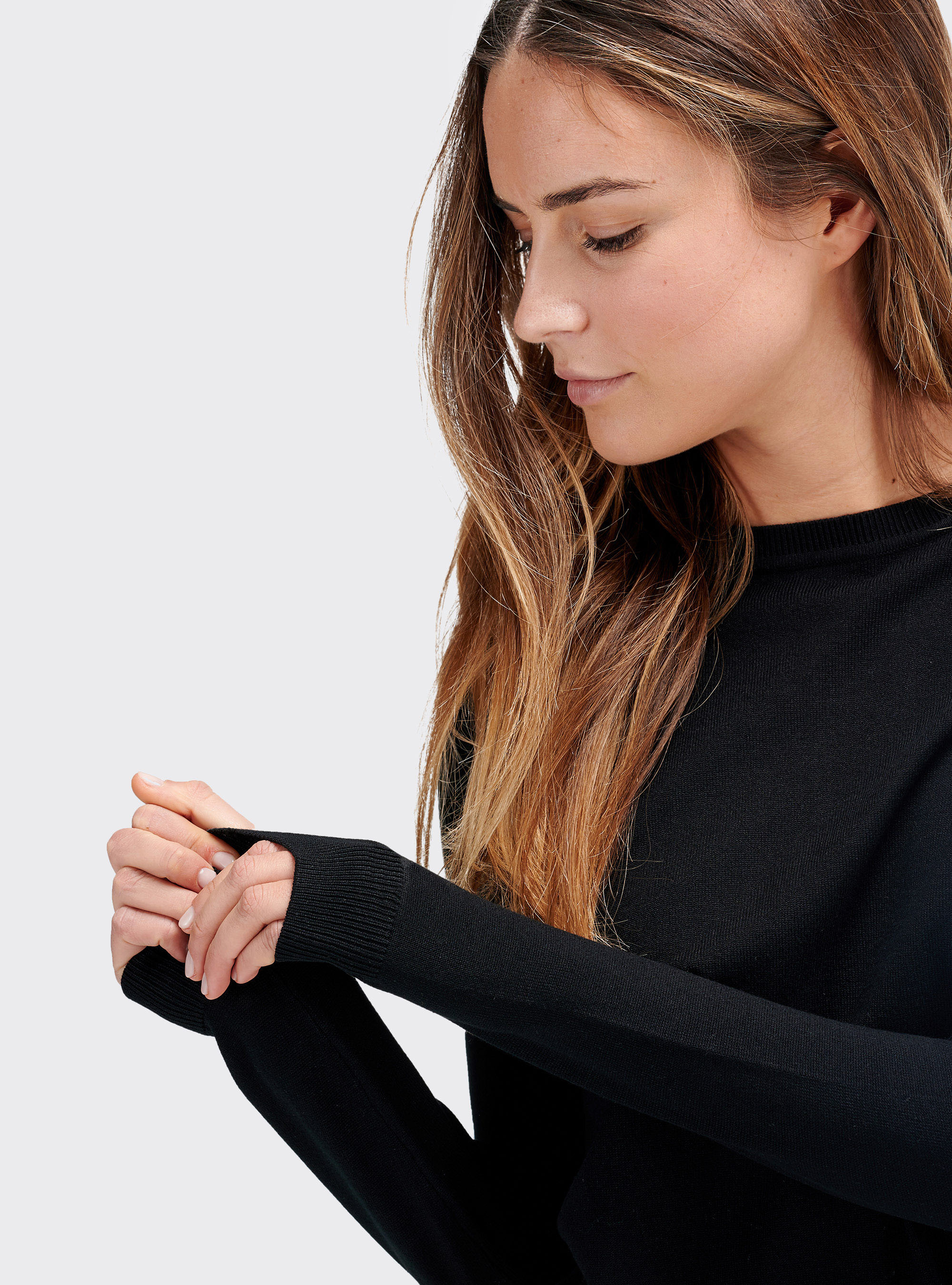 Cropped basic t-shirt with long sleeves, BLACK