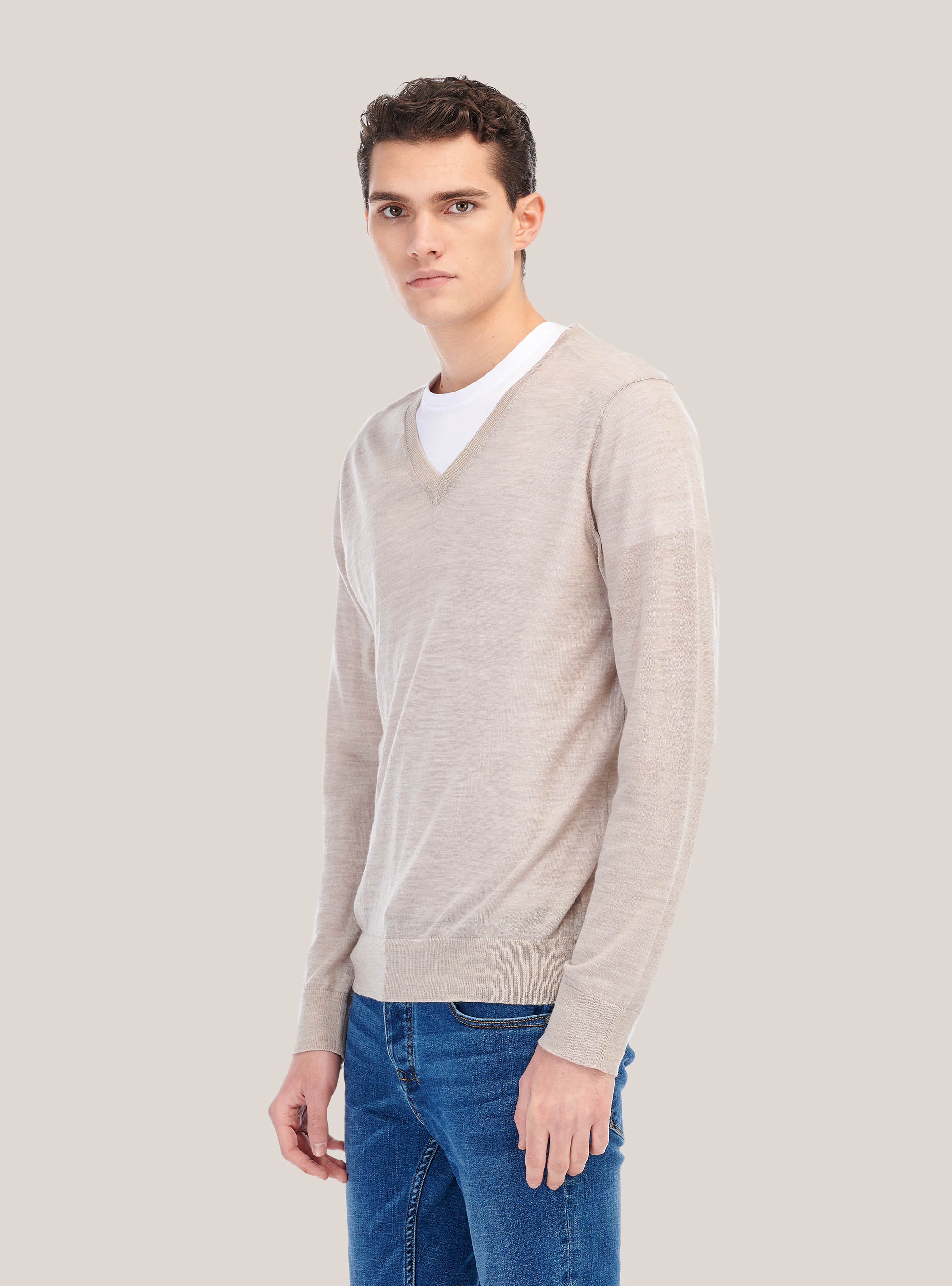 Merino wool v-neck pullover, BEIGE