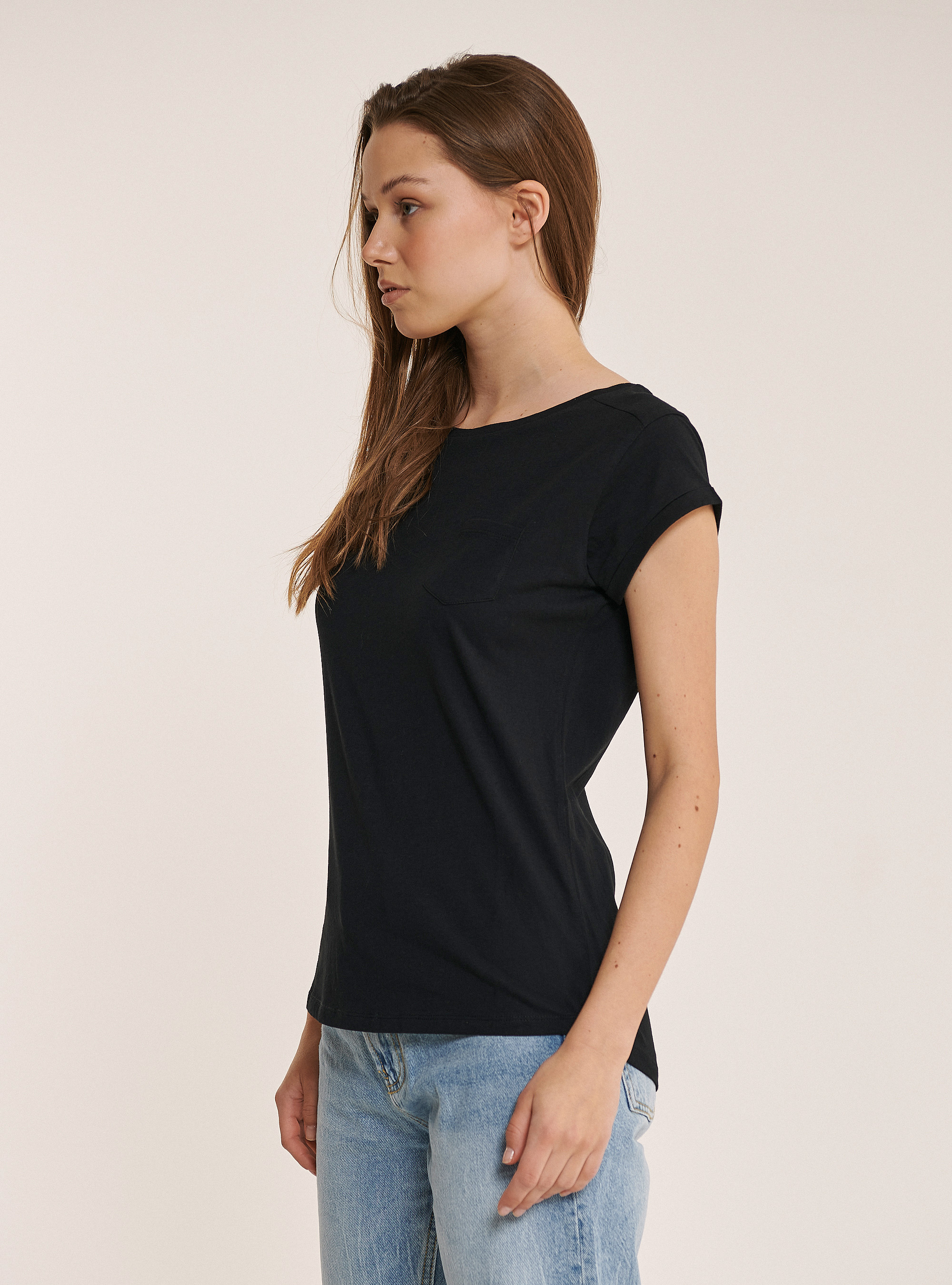 Unverzichtbares Baumwoll-T-Shirt mit Brusttasche, C101 BLACK