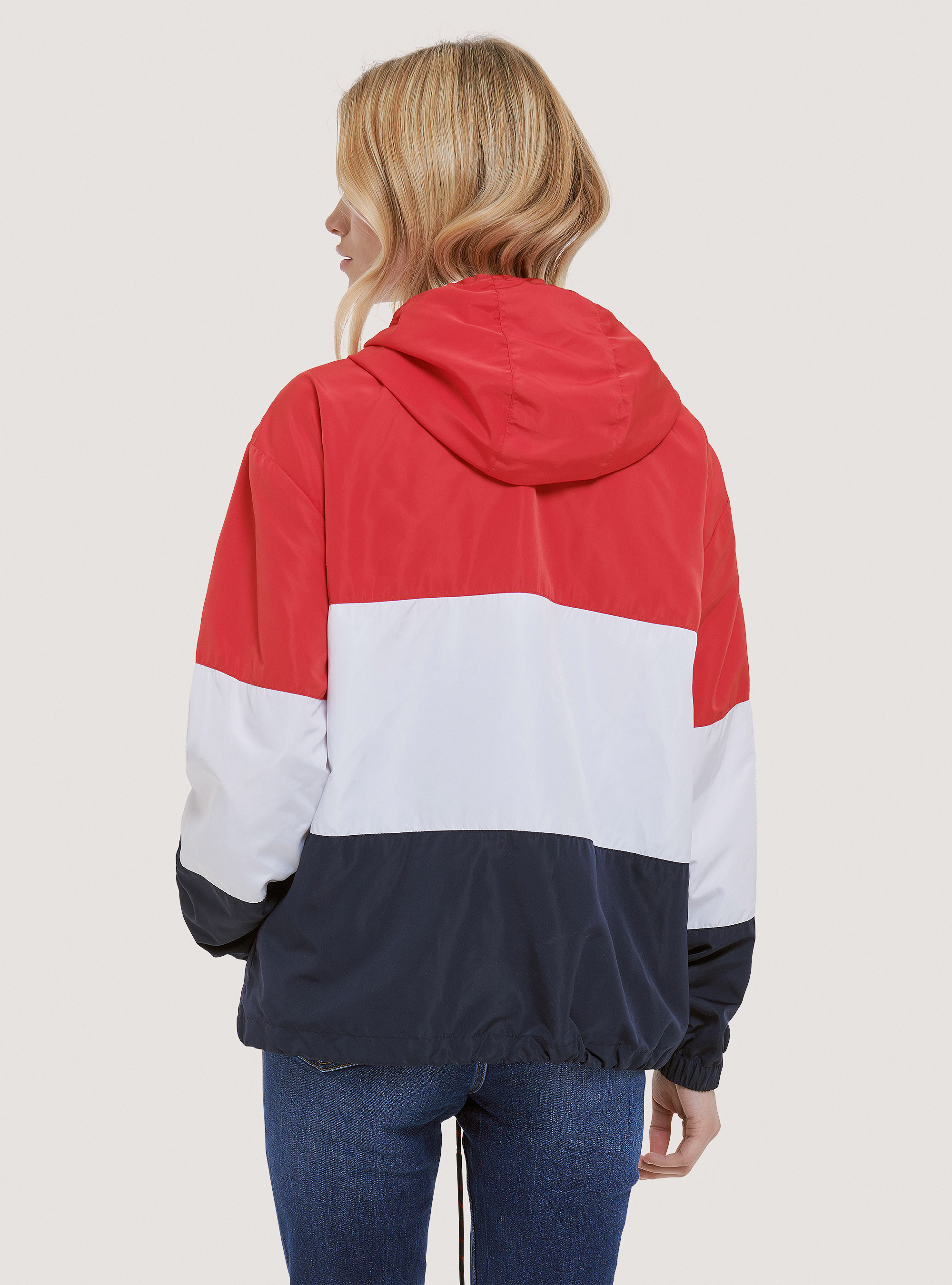 Giubbotto antivento color block e stampa lettering, C3344 RED