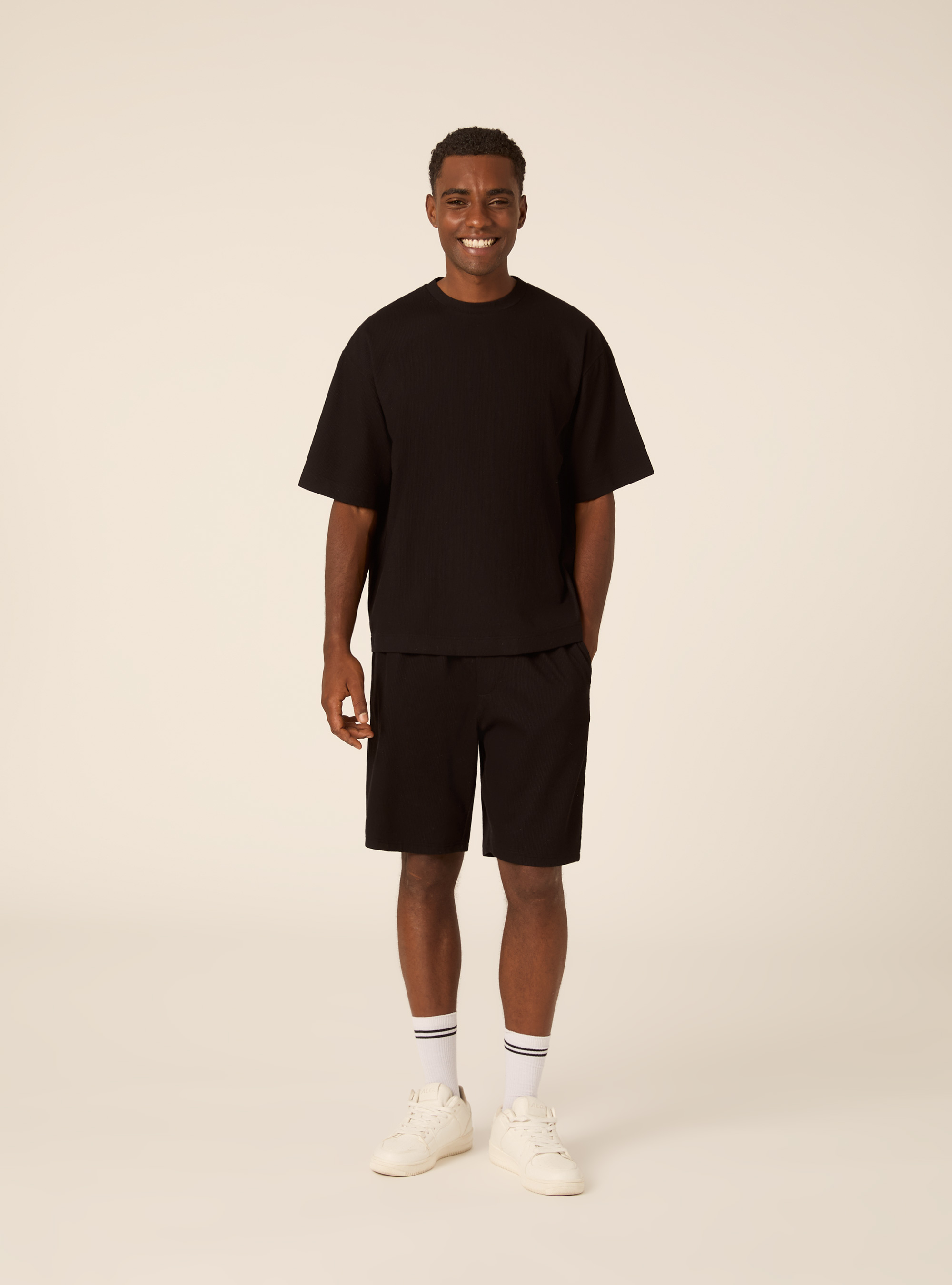 Maglietta boxy fit in Tessuto Strutturato, NERO