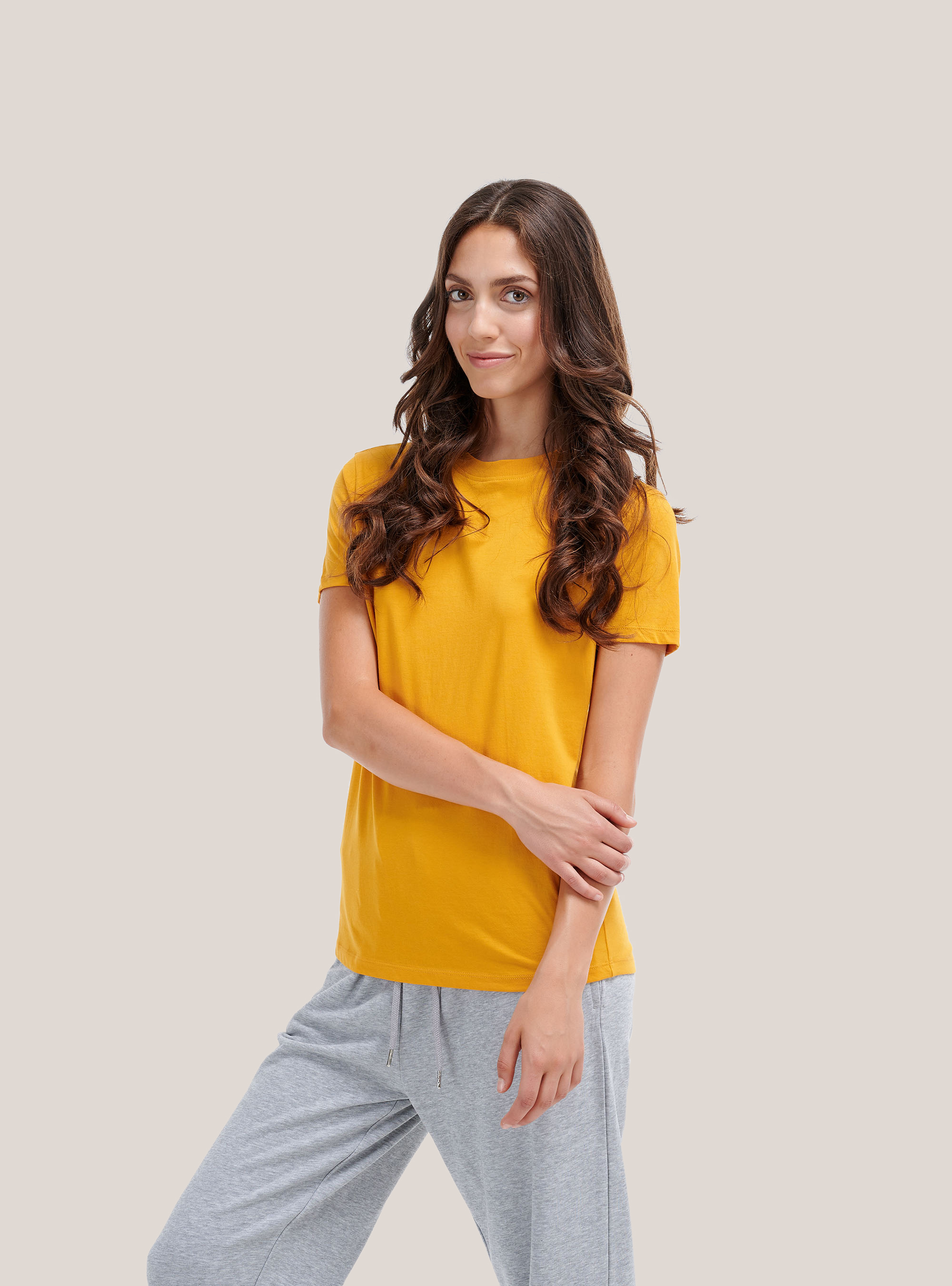 Maglietta tinta unita essential in cotone combed, C719 SENAPE