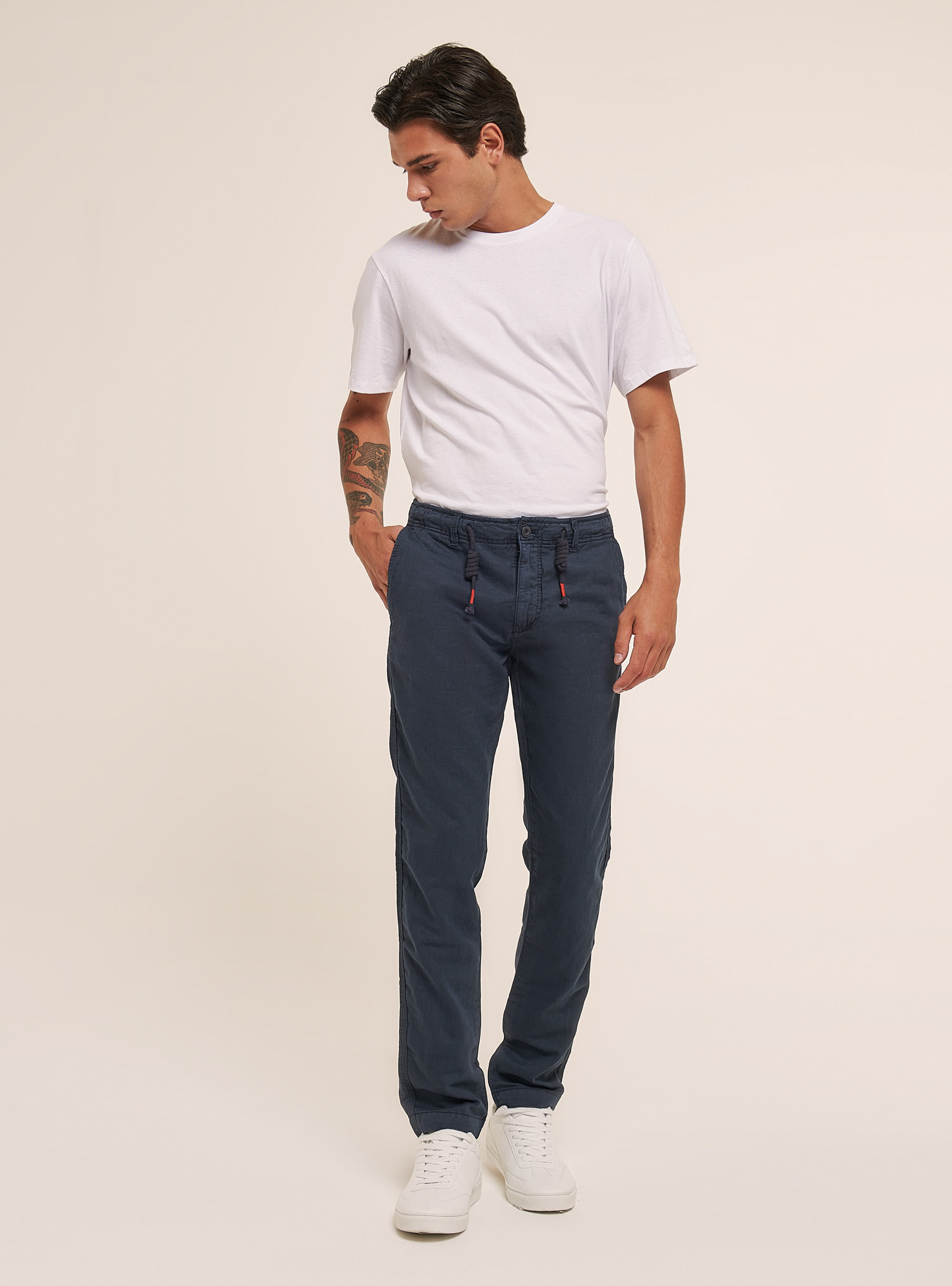 Chino en lin mélangé avec cordon de serrage à la taille, C2229 BLUE