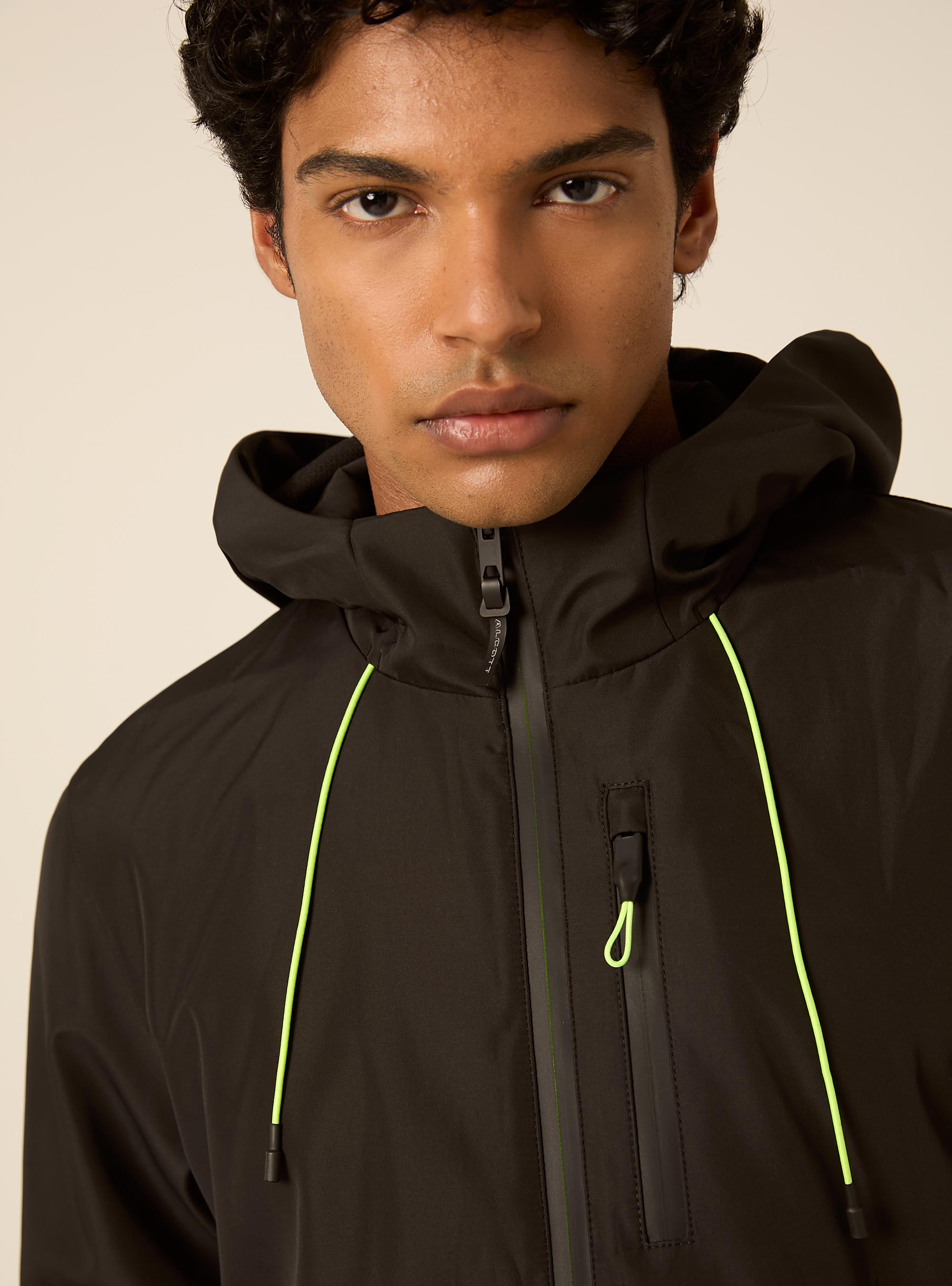 Bomber antivento con cappuccio, BK1 BLACK