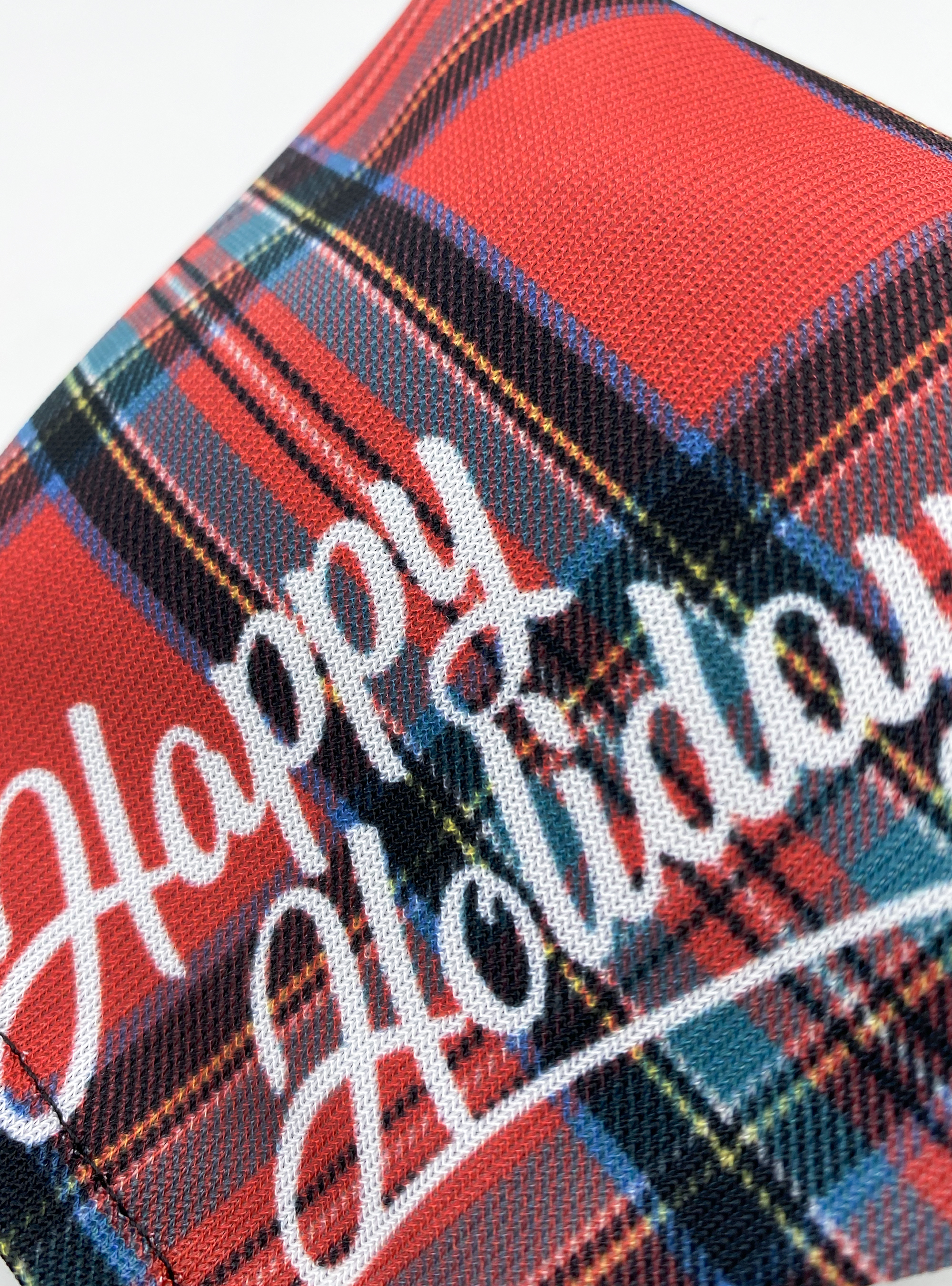 Coprimascherina fantasia a quadri con slogan Happy Holiday, UNICO