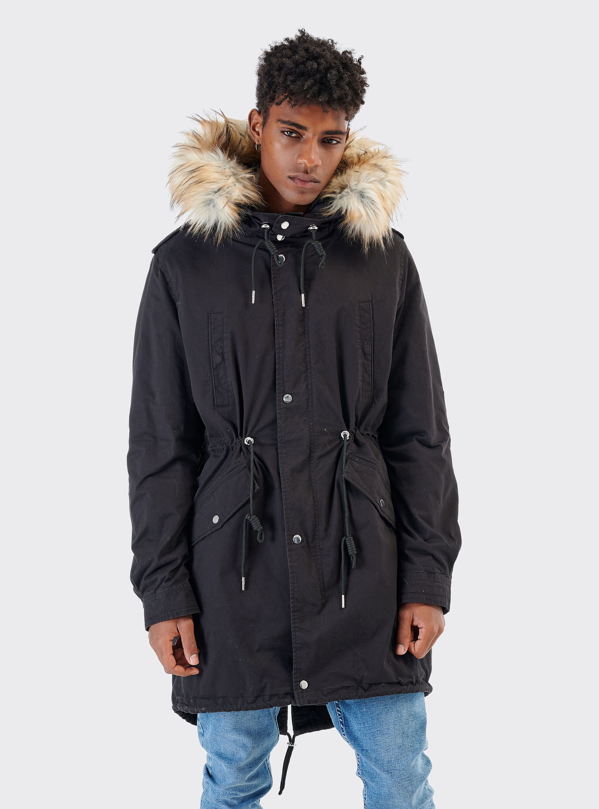 Parka avec patch sur les manches et coulisse, C101 BLACK