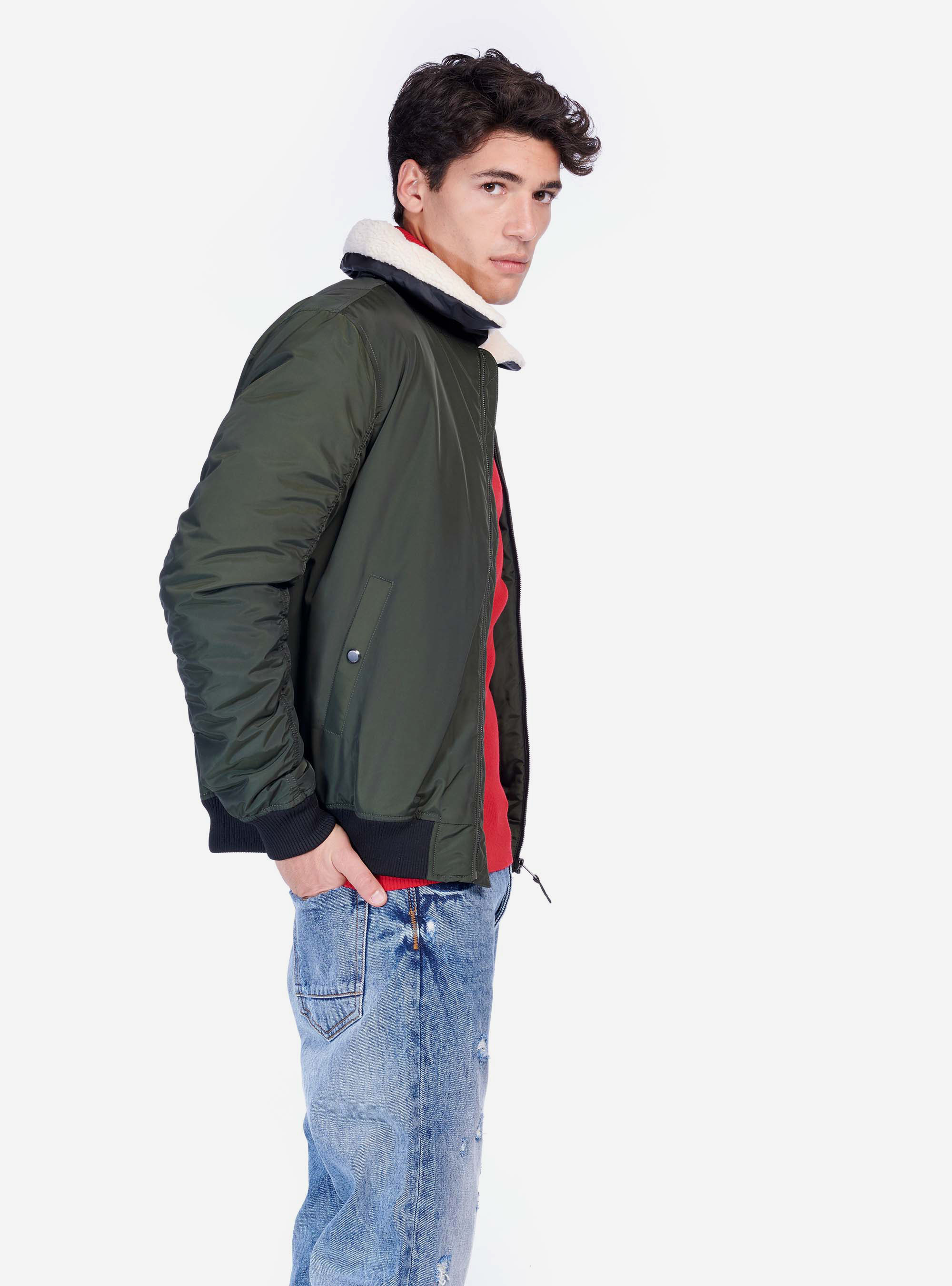 Veste col en fourrure et poche sur la manche, C6677 KAKY