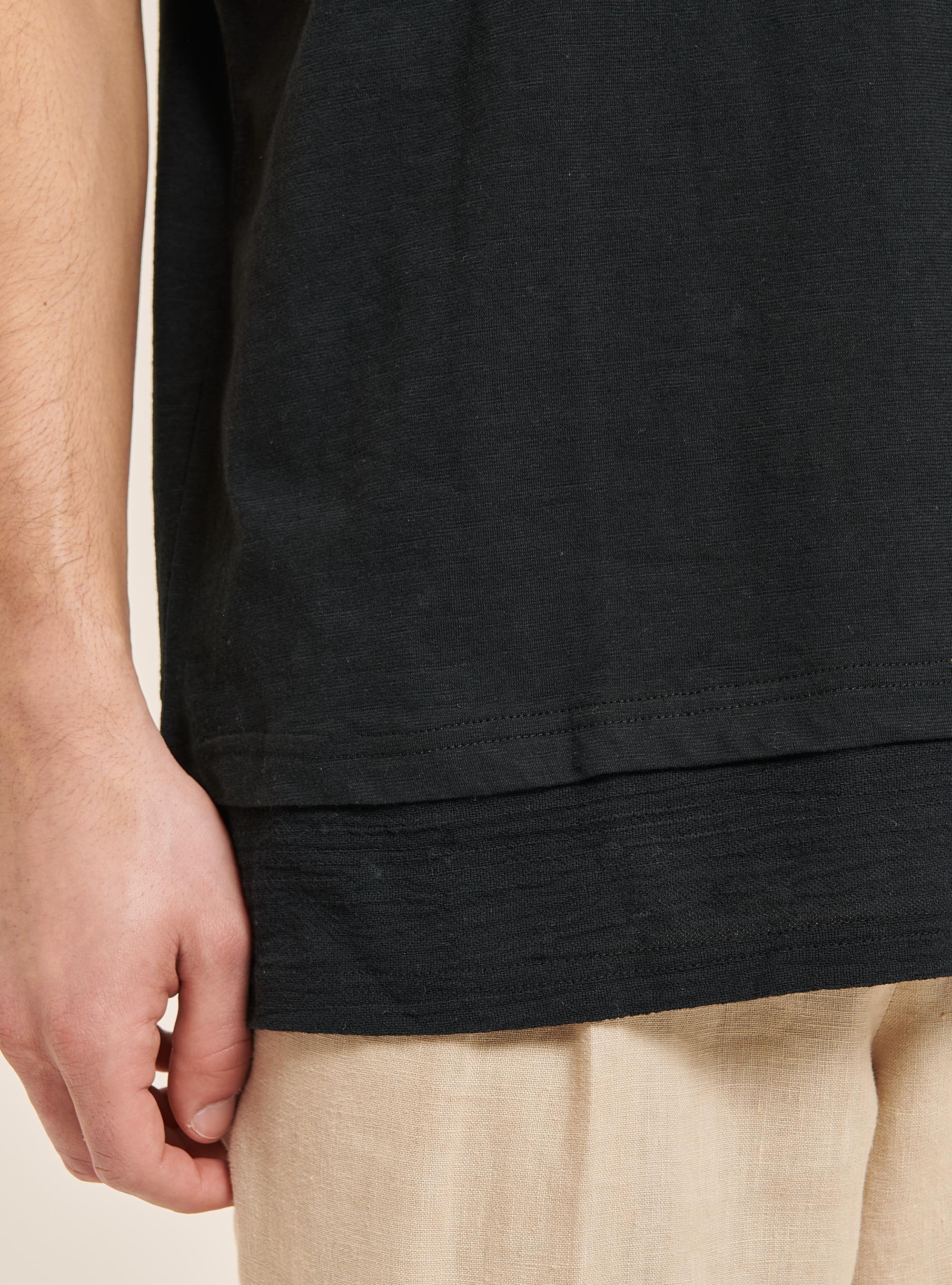 Linen blend T-shirt with serape collar, C101 BLACK