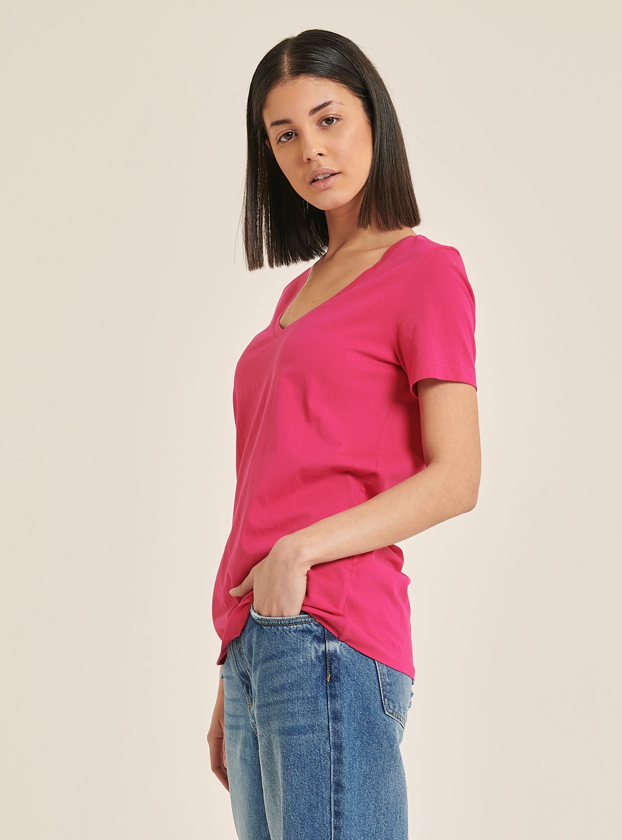 Baumwoll T-Shirt mit V-Ausschnitt, C4435 FUXIA