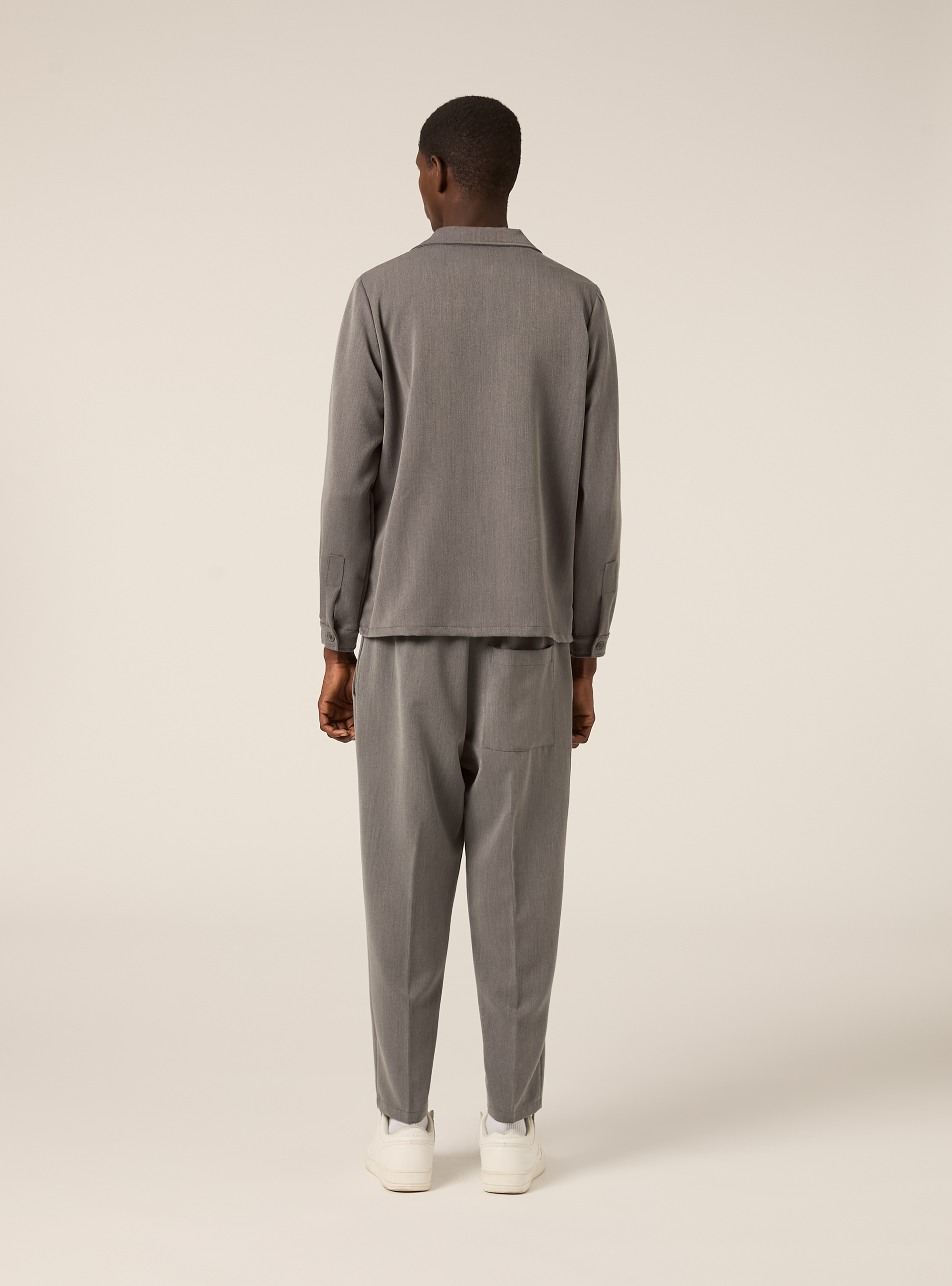 Camicia basic con tasconi, MGY1 GREY MEL DARK