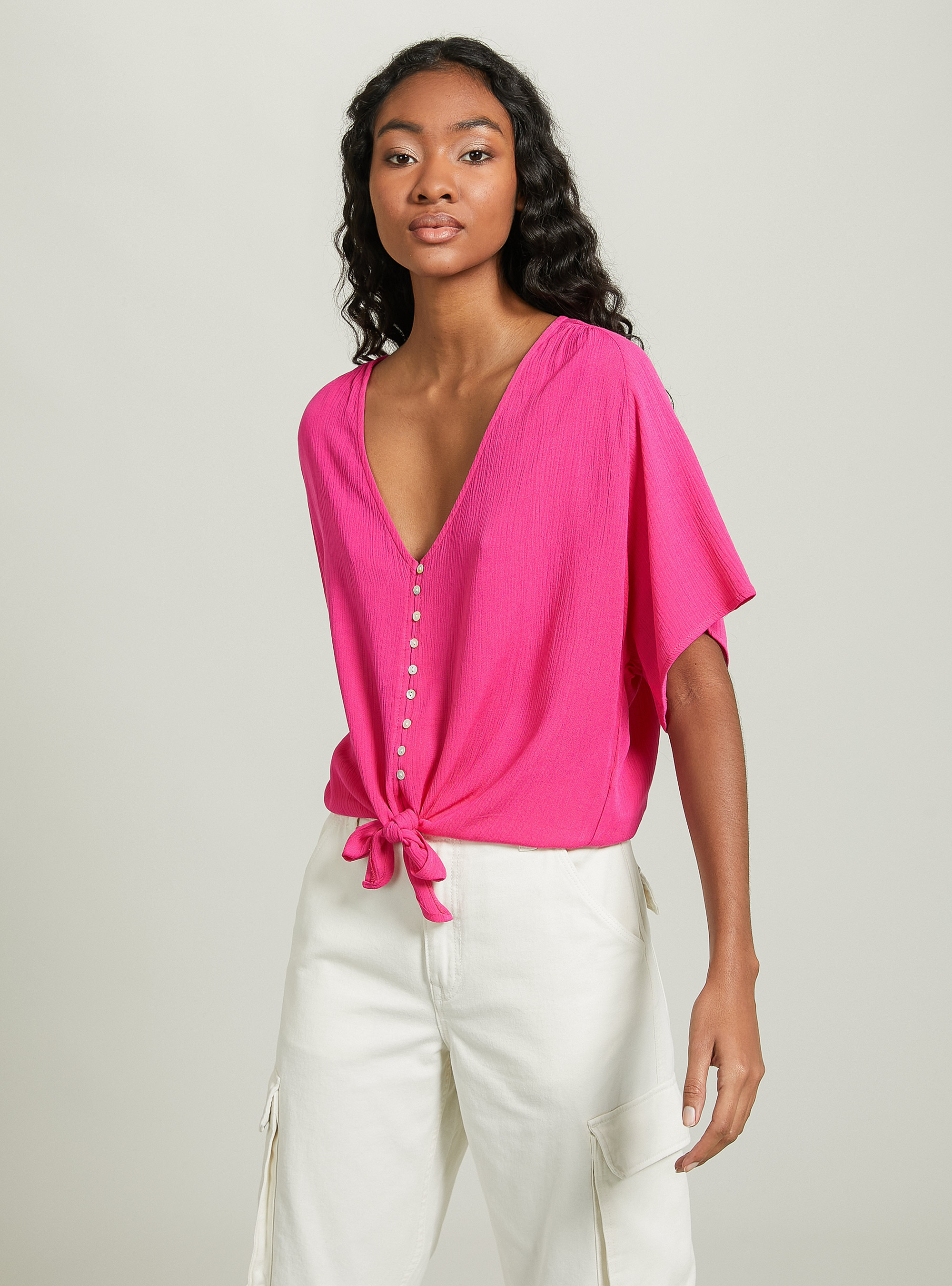 Solid colour v-neck shirt with waist knot, FX2 FUXIA MEDIUM