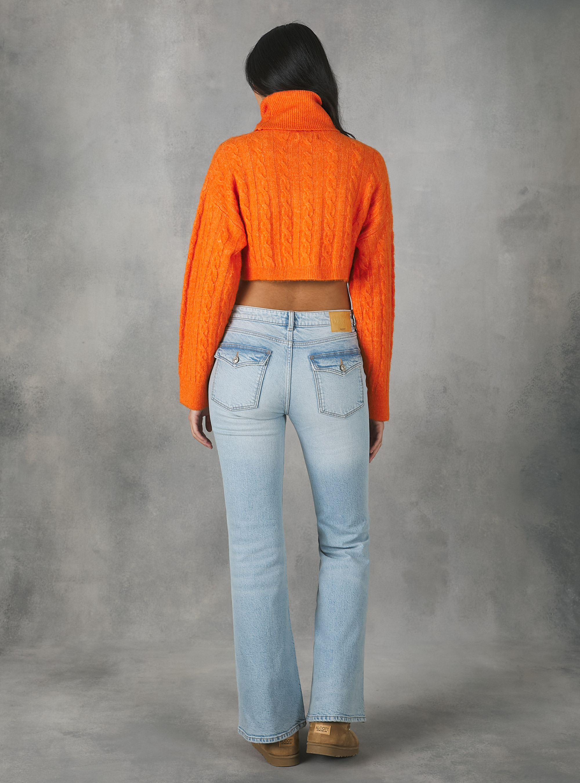 Cropped turtleneck pullover, OR2 ORANGE MED.