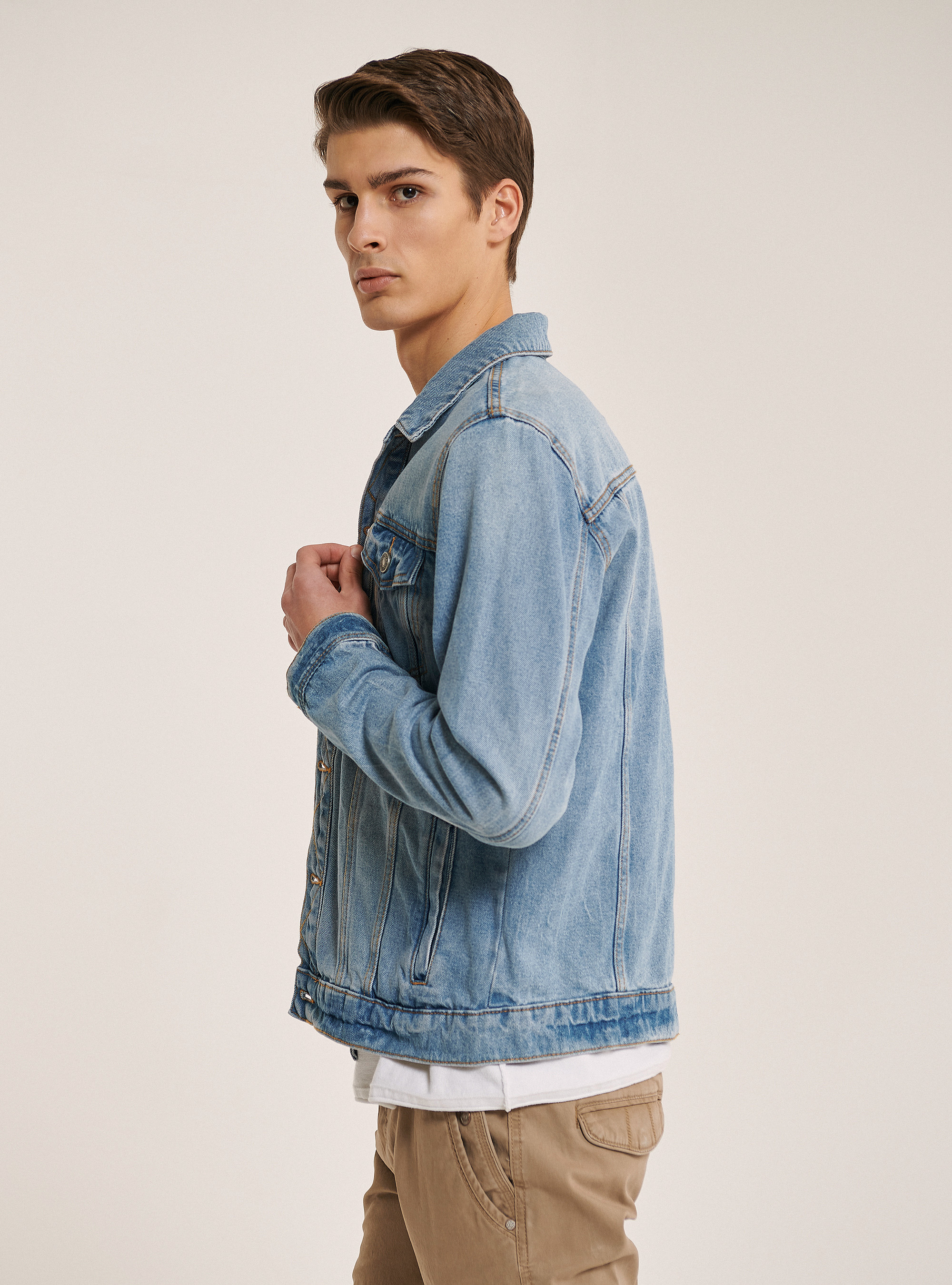 Denim jacket with front pockets, BLUE