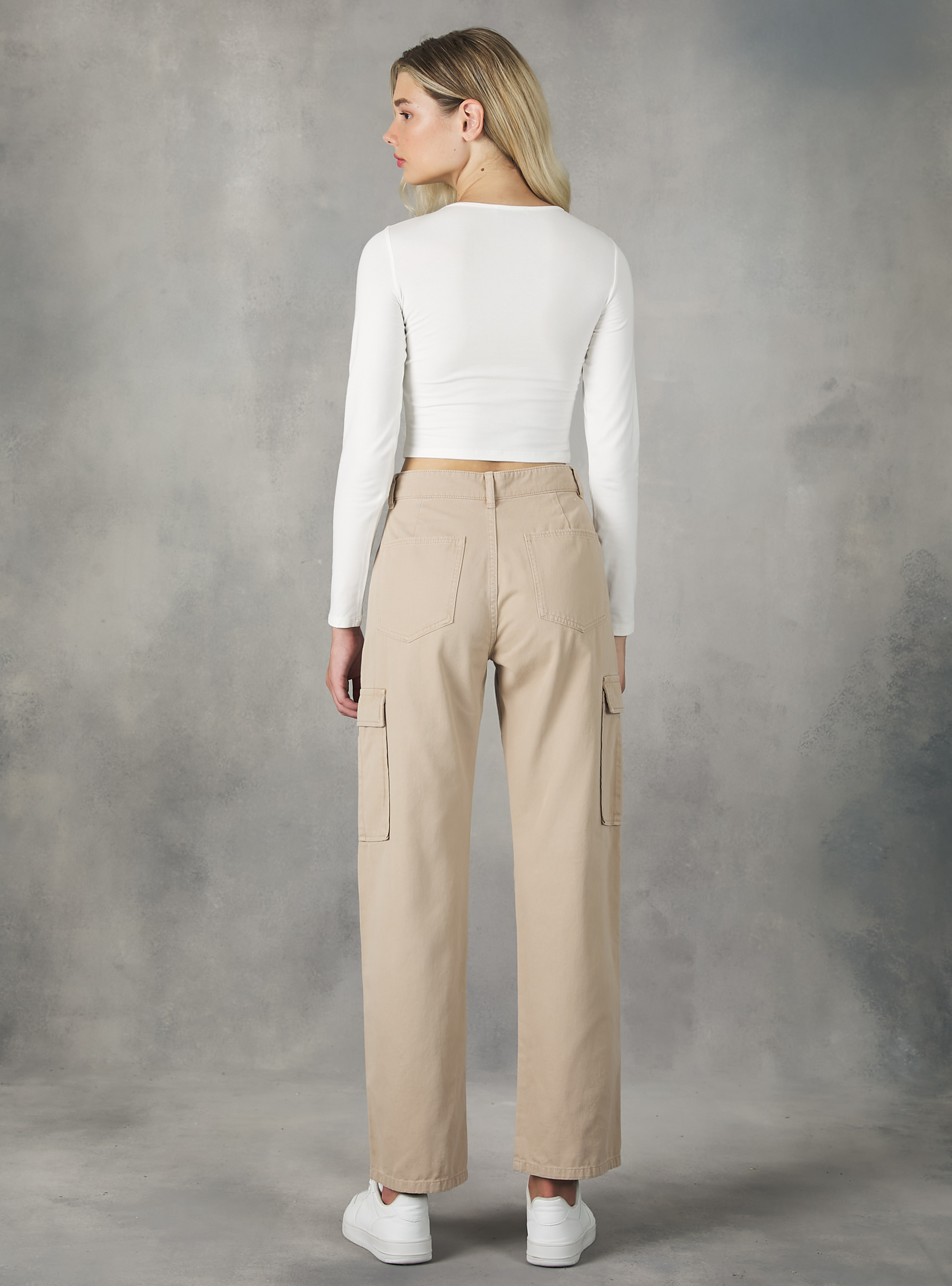 Long-sleeved cut out T-shirt, WH2 WHITE